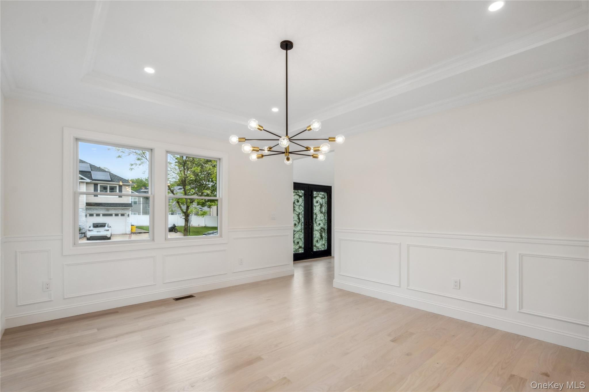 #13 photo, 15 Lorraine Street, Syosset , NY 11791