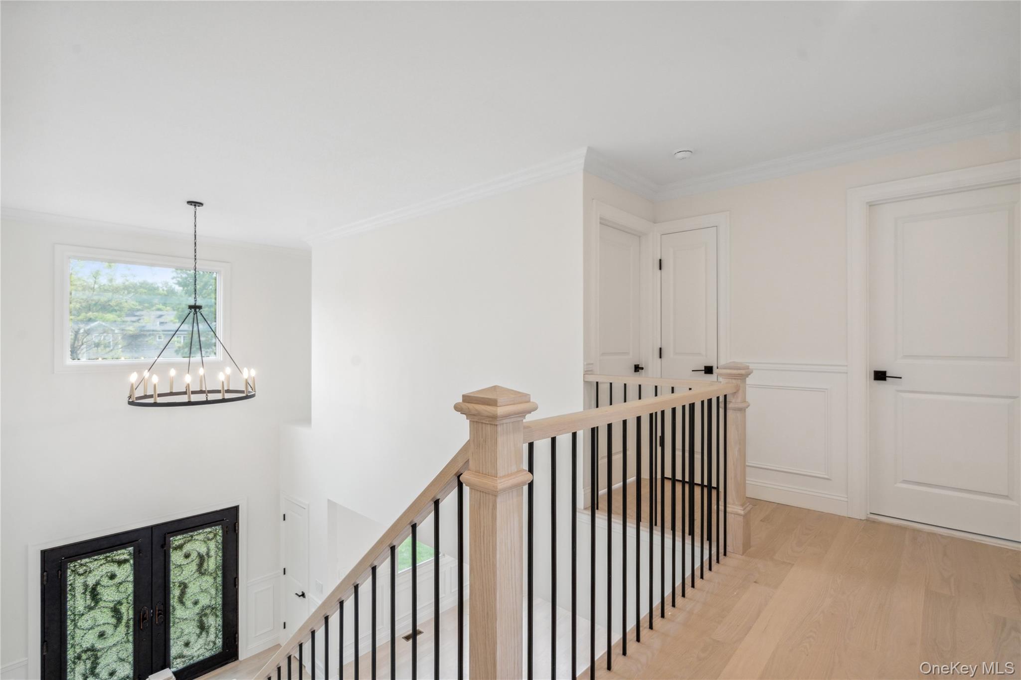 #19 photo, 15 Lorraine Street, Syosset , NY 11791