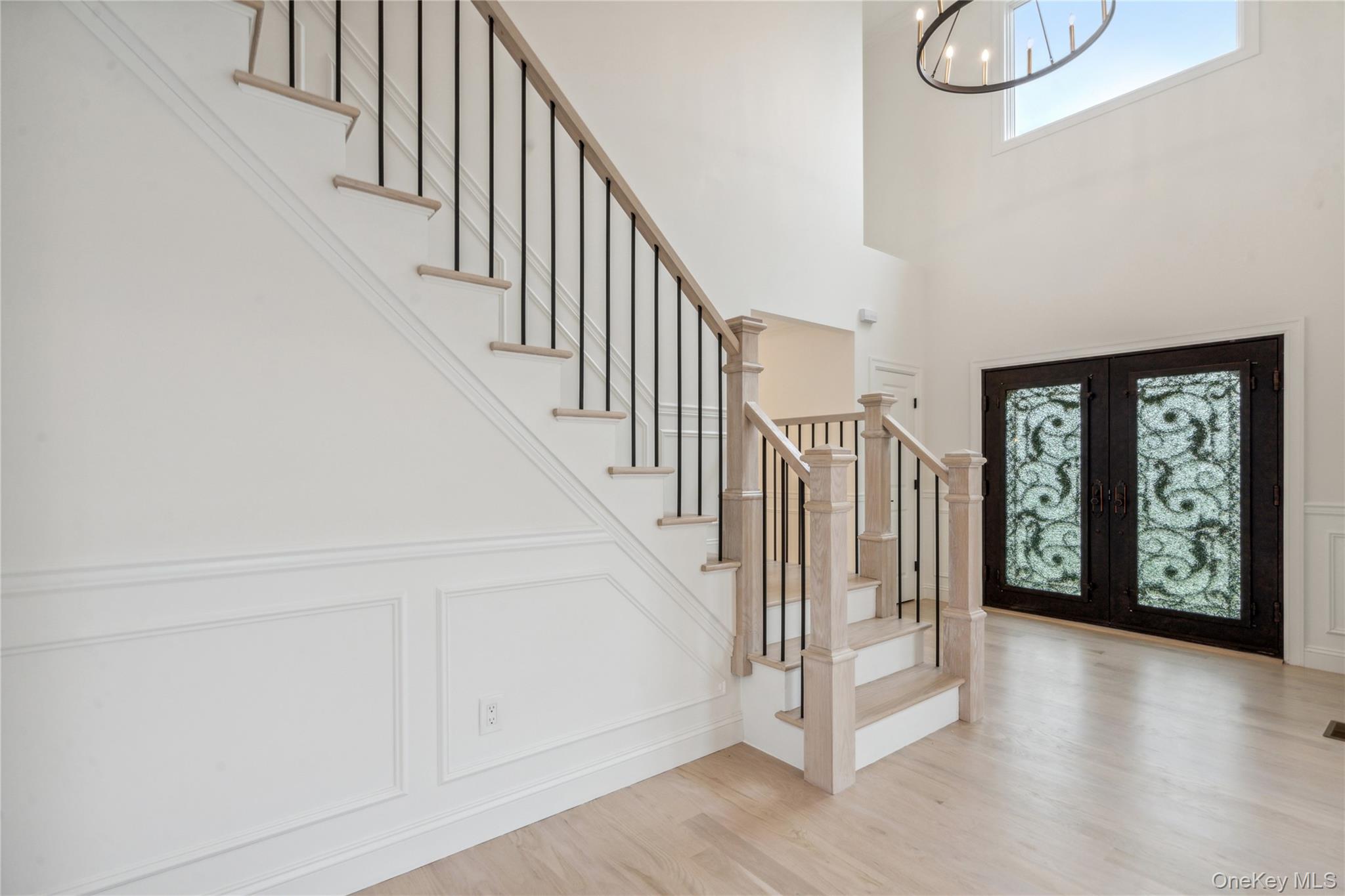 #4 photo, 15 Lorraine Street, Syosset , NY 11791