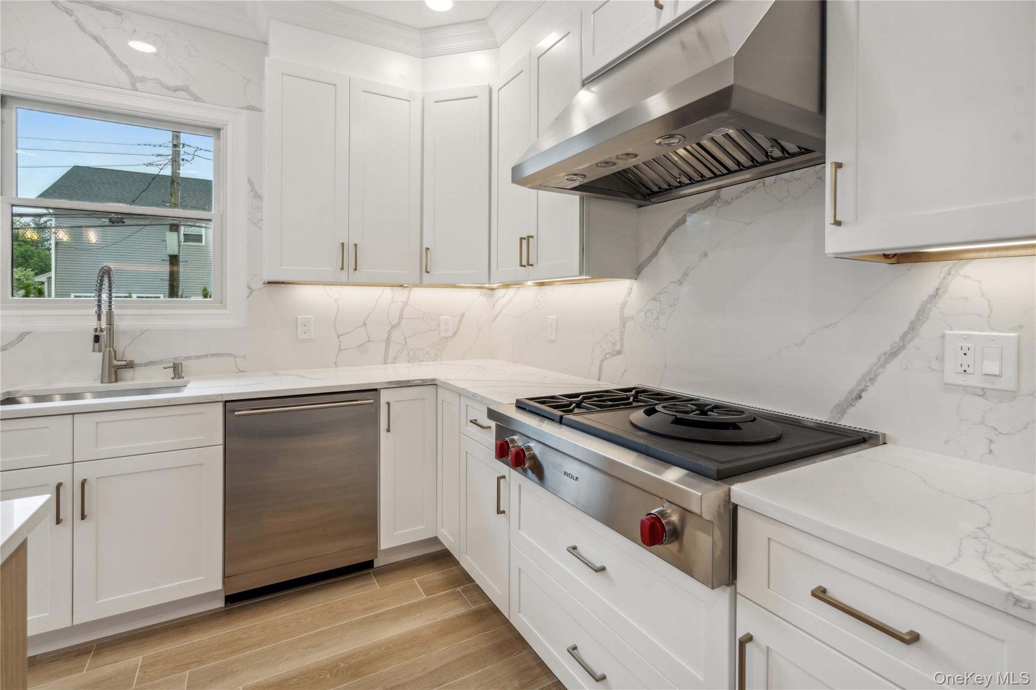 #8 photo, 15 Lorraine Street, Syosset , NY 11791