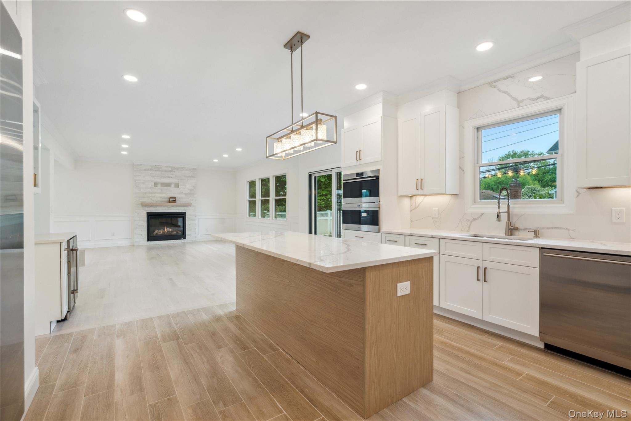 #9 photo, 15 Lorraine Street, Syosset , NY 11791