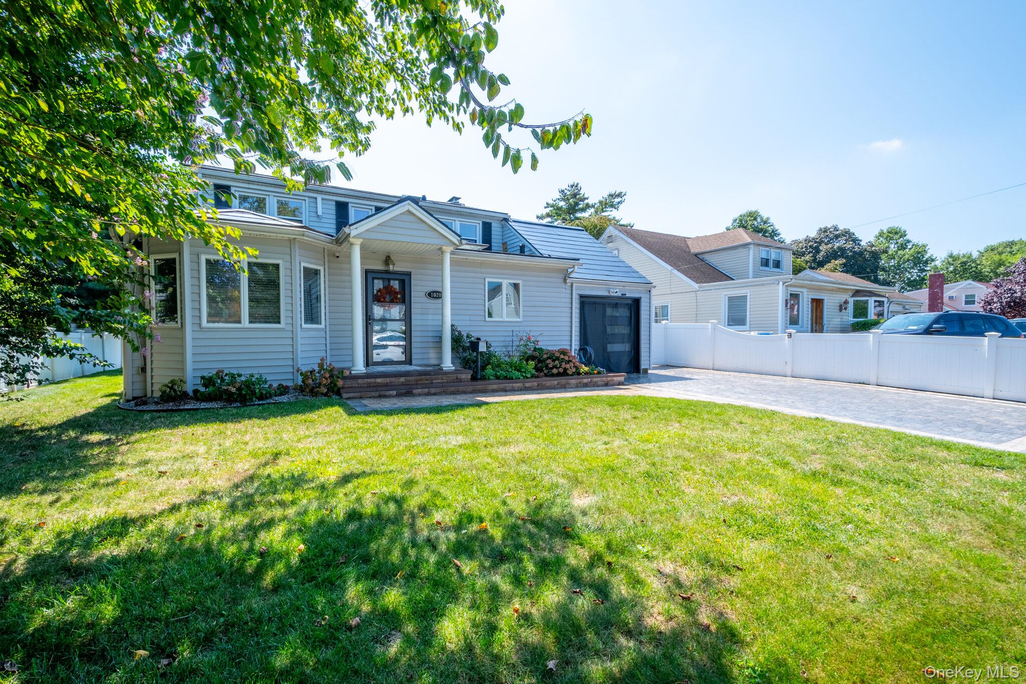 #1 photo, 1020 Henhawk Road, ناسو Baldwin , NY 11510