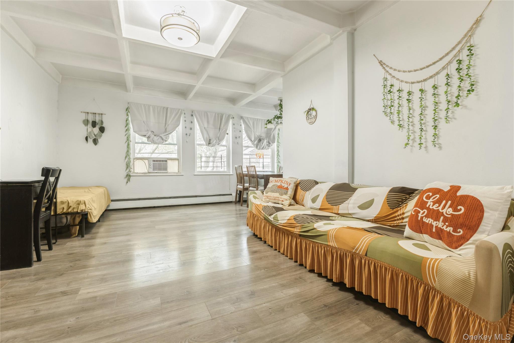 #4 photo, 147-57 Charter Road, クイーンズ区 Briarwood , NY 11435