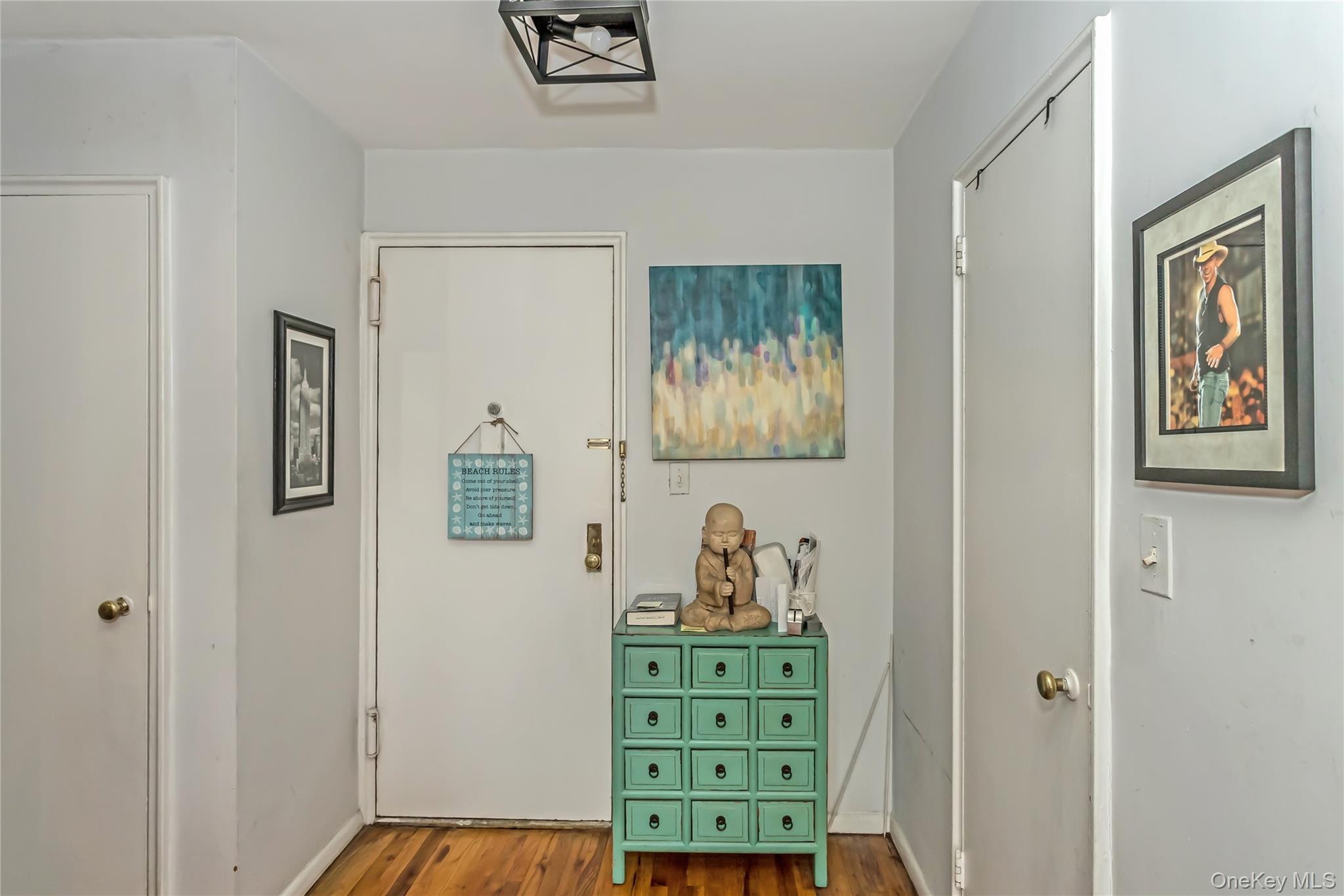 #3 photo, 250 W Merrick Road, ナッソー郡 Freeport , NY 11520