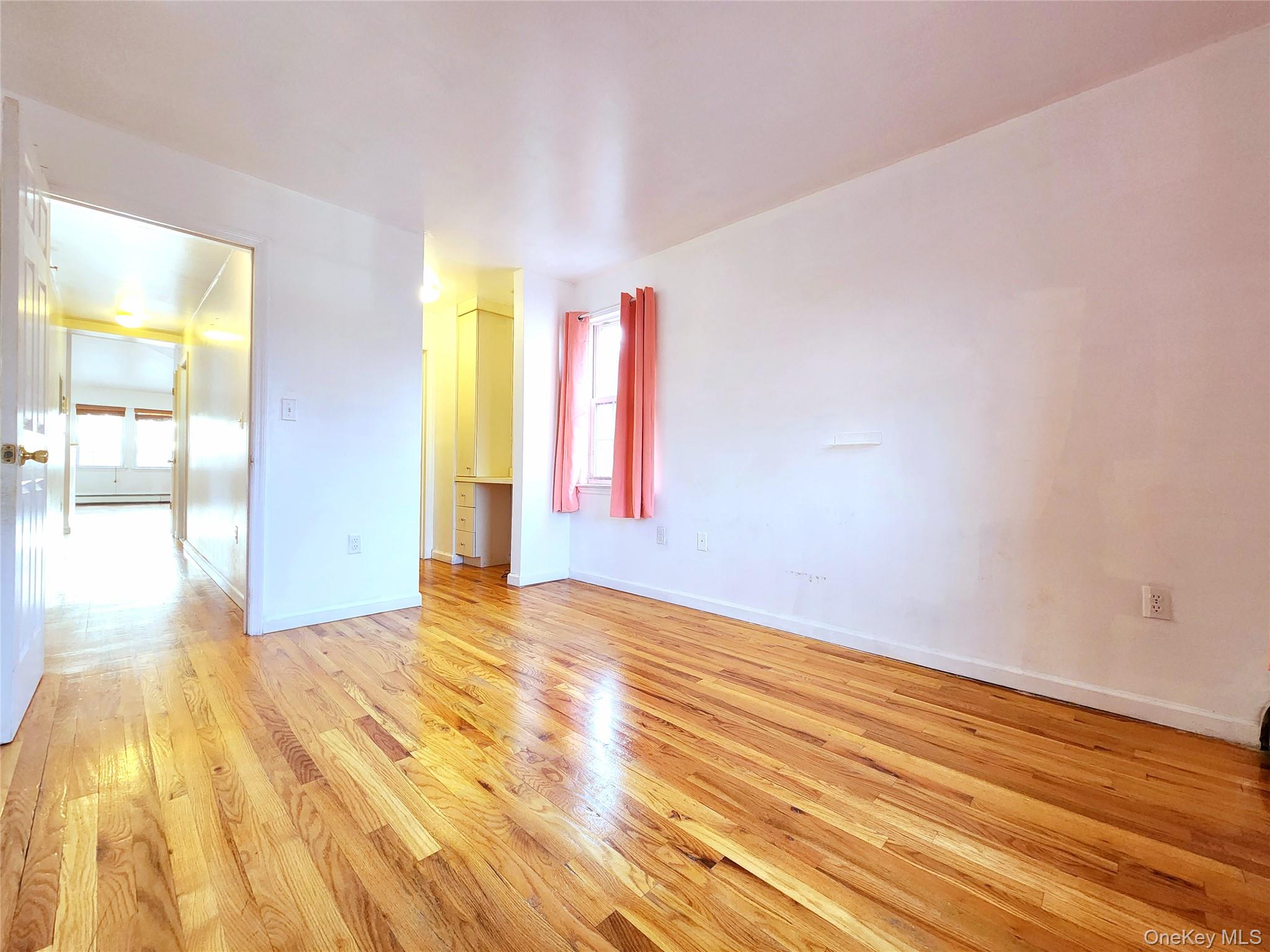 #18 photo, 1516 Jarvis Avenue, Bronx , NY 10461