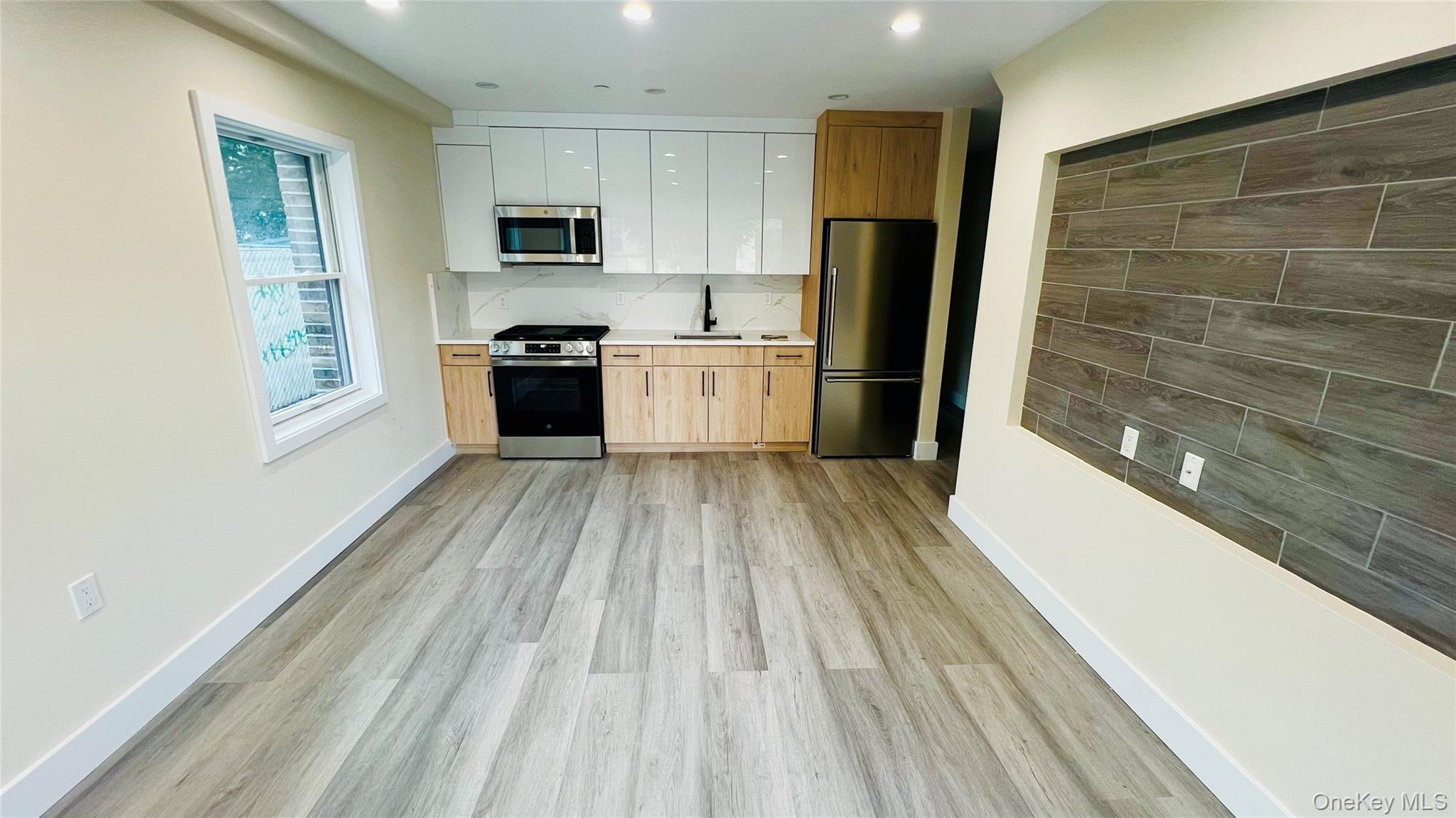 #4 photo, 38-22 56th Street, Woodside , NY 11377