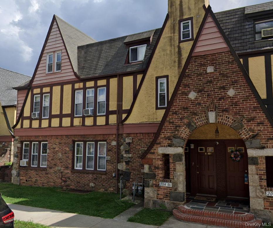 #2 photo, 204-06 42nd Avenue, Bayside , NY 11361