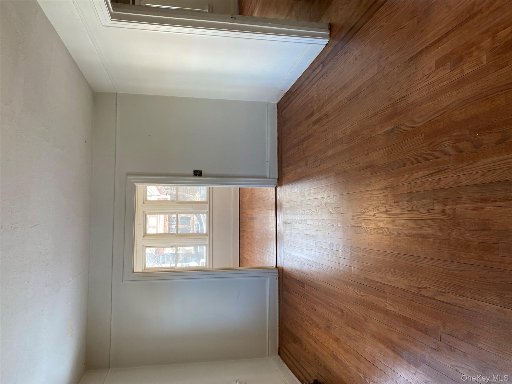 #5 photo, 204-06 42nd Avenue, Bayside , NY 11361