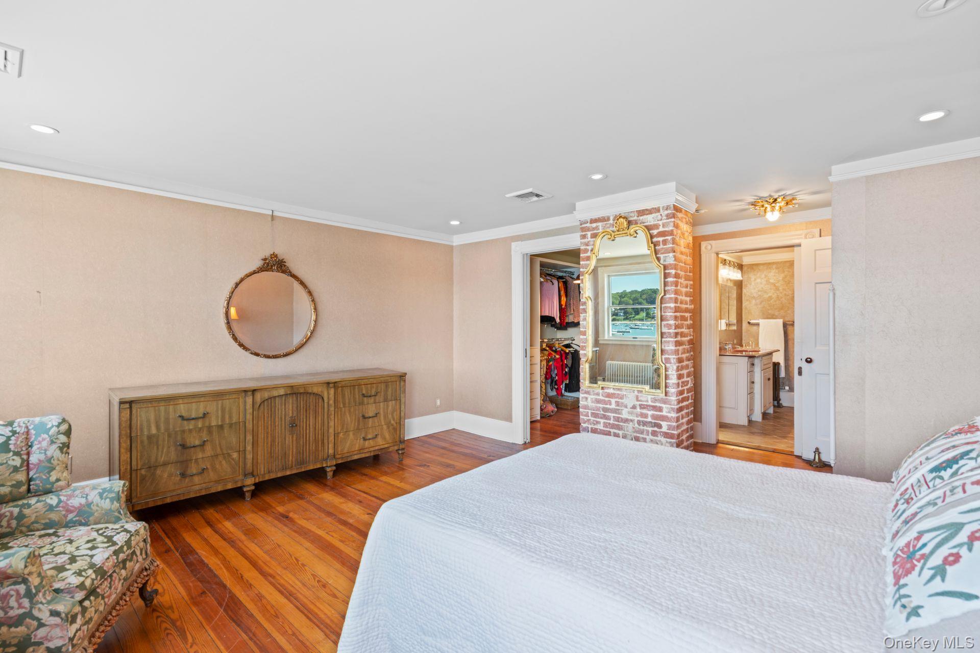 #19 photo, 87 Bayview Avenue, Northport , NY 11768