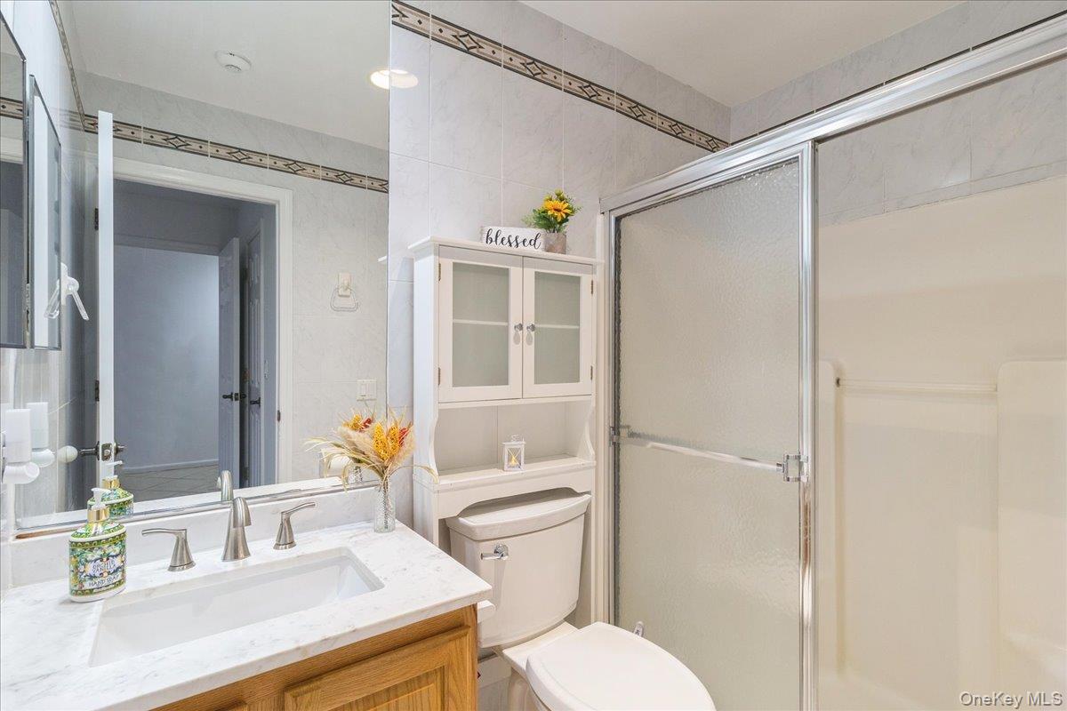 #14 photo, 163 Theodore Drive, Coram , NY 11727