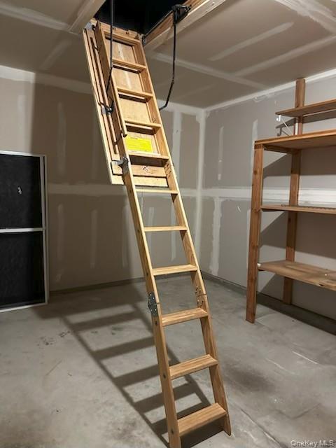 #19 photo, 163 Theodore Drive, Coram , NY 11727