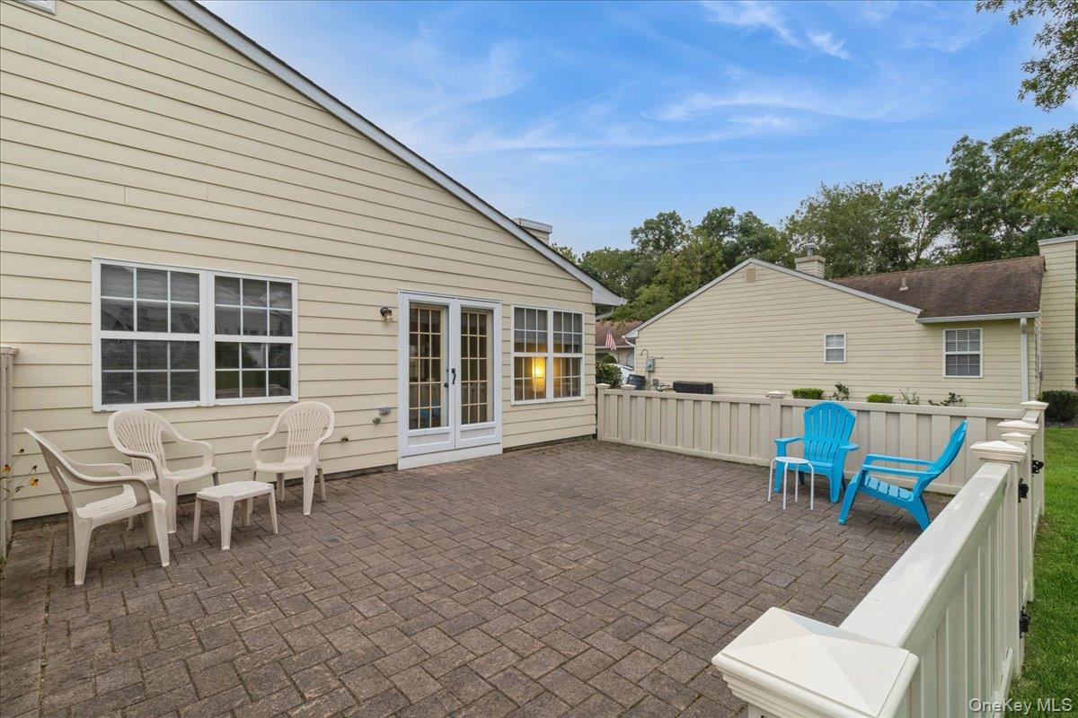 #4 photo, 163 Theodore Drive, Coram , NY 11727