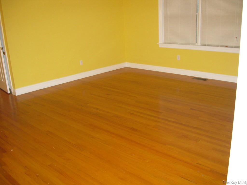 #10 photo, 622 S 6th Avenue, Mount Vernon , NY 10550