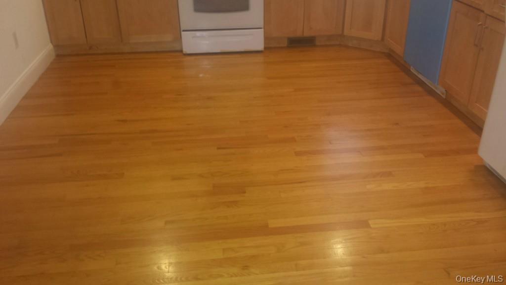 #3 photo, 622 S 6th Avenue, Mount Vernon , NY 10550