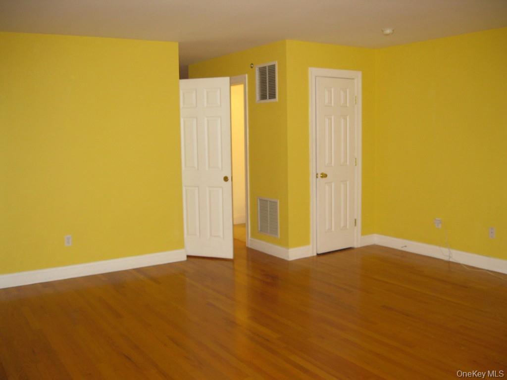 #8 photo, 622 S 6th Avenue, Mount Vernon , NY 10550