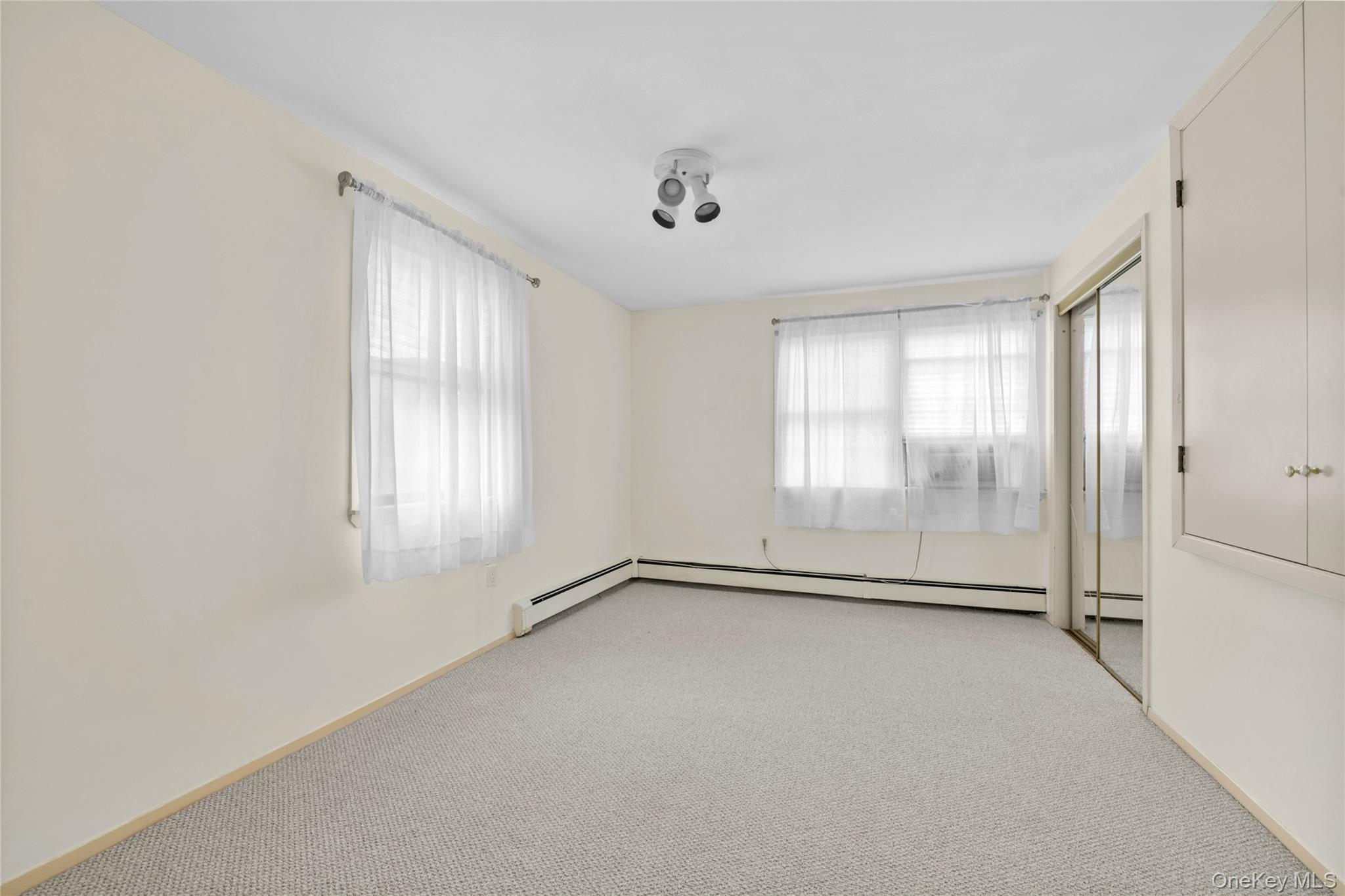 #11 photo, 253 Raff Avenue, Carle Place , NY 11514