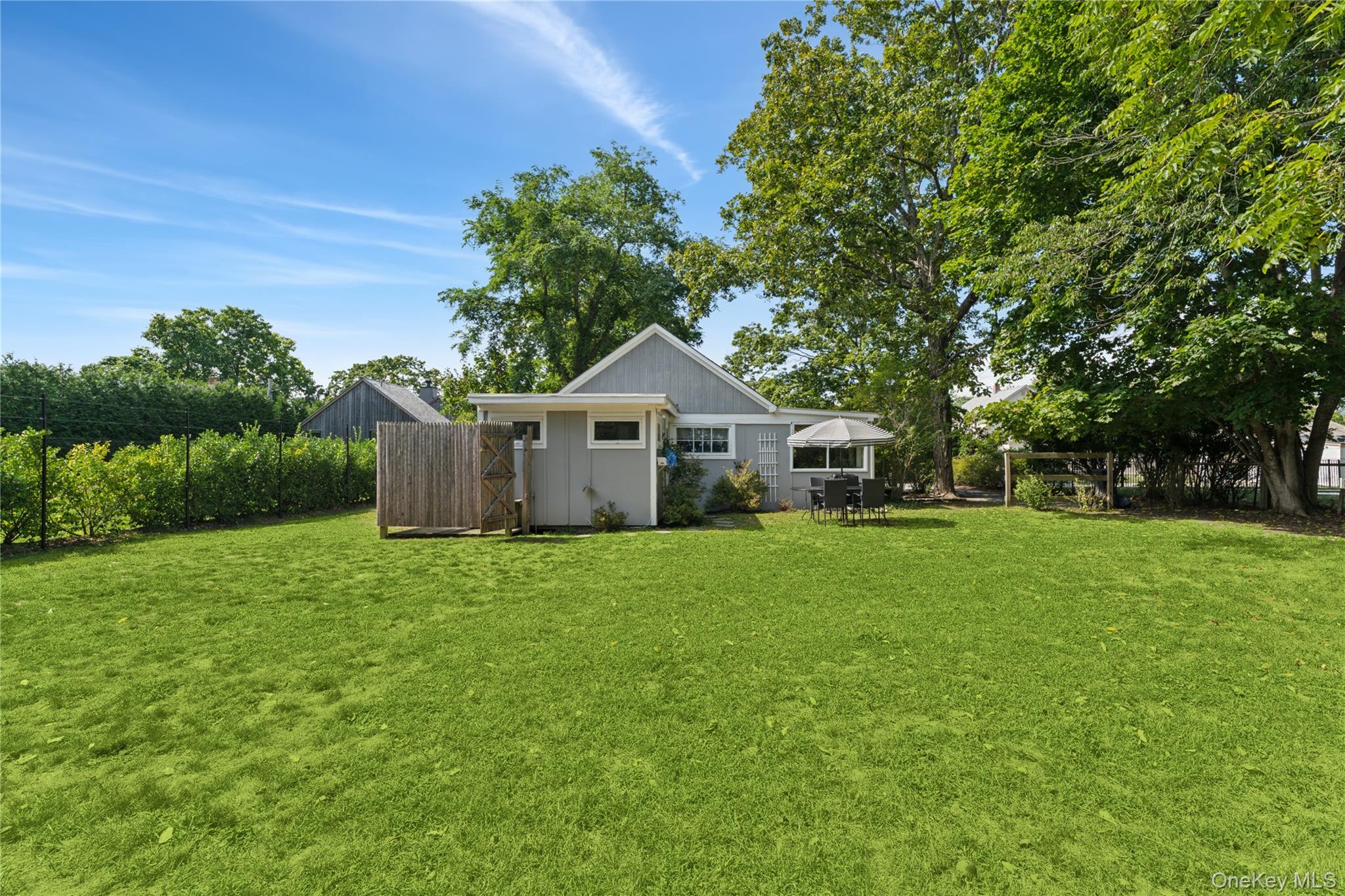 #19 photo, 36 Lamb Avenue, Quogue , NY 11959