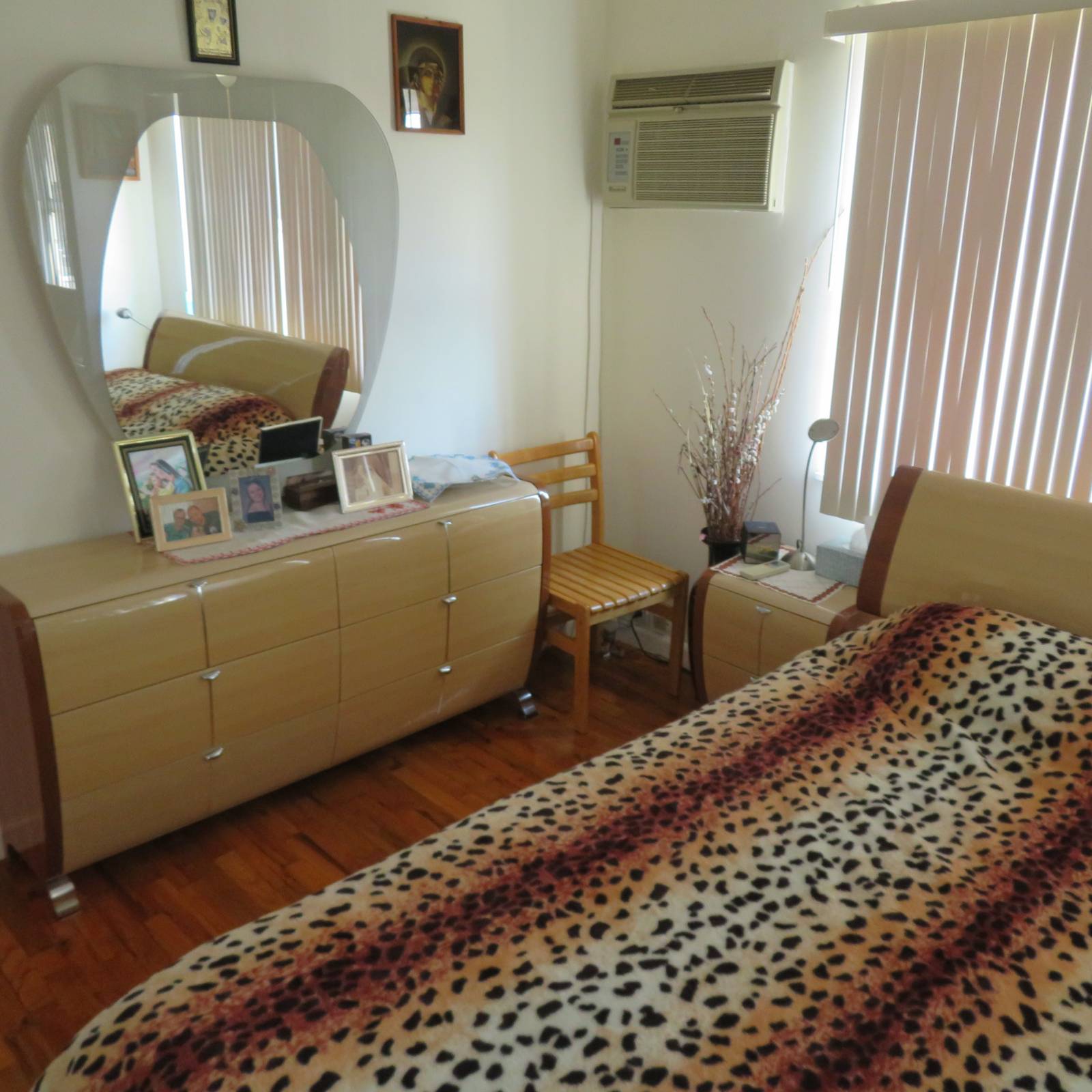 #13 photo, 1750 East 37th St, Marine Park , NY 11234