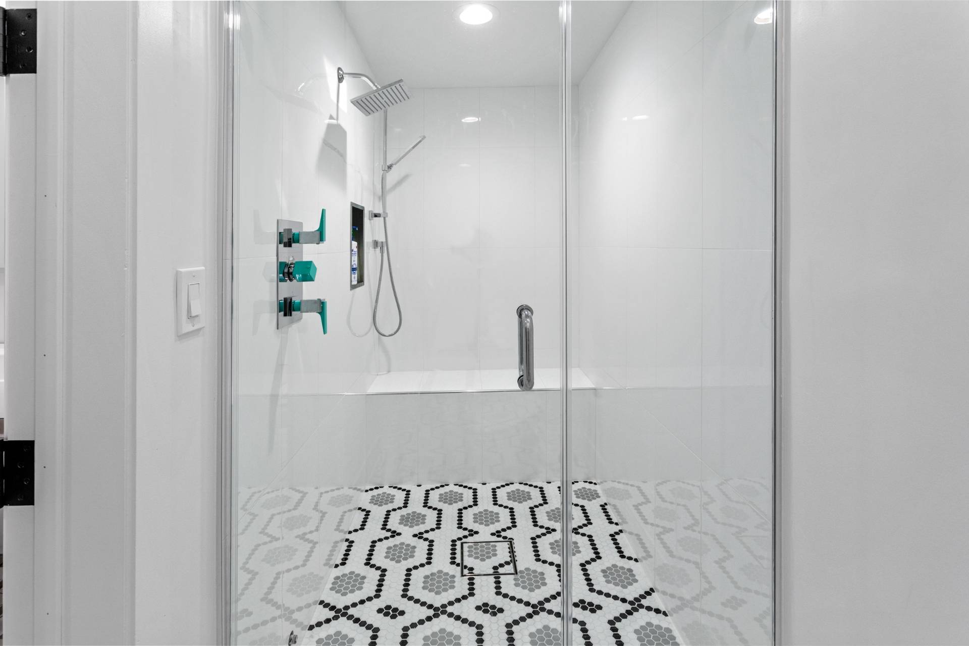 #42 photo, 1 Osprey Court, Belle Terre , NY 11777