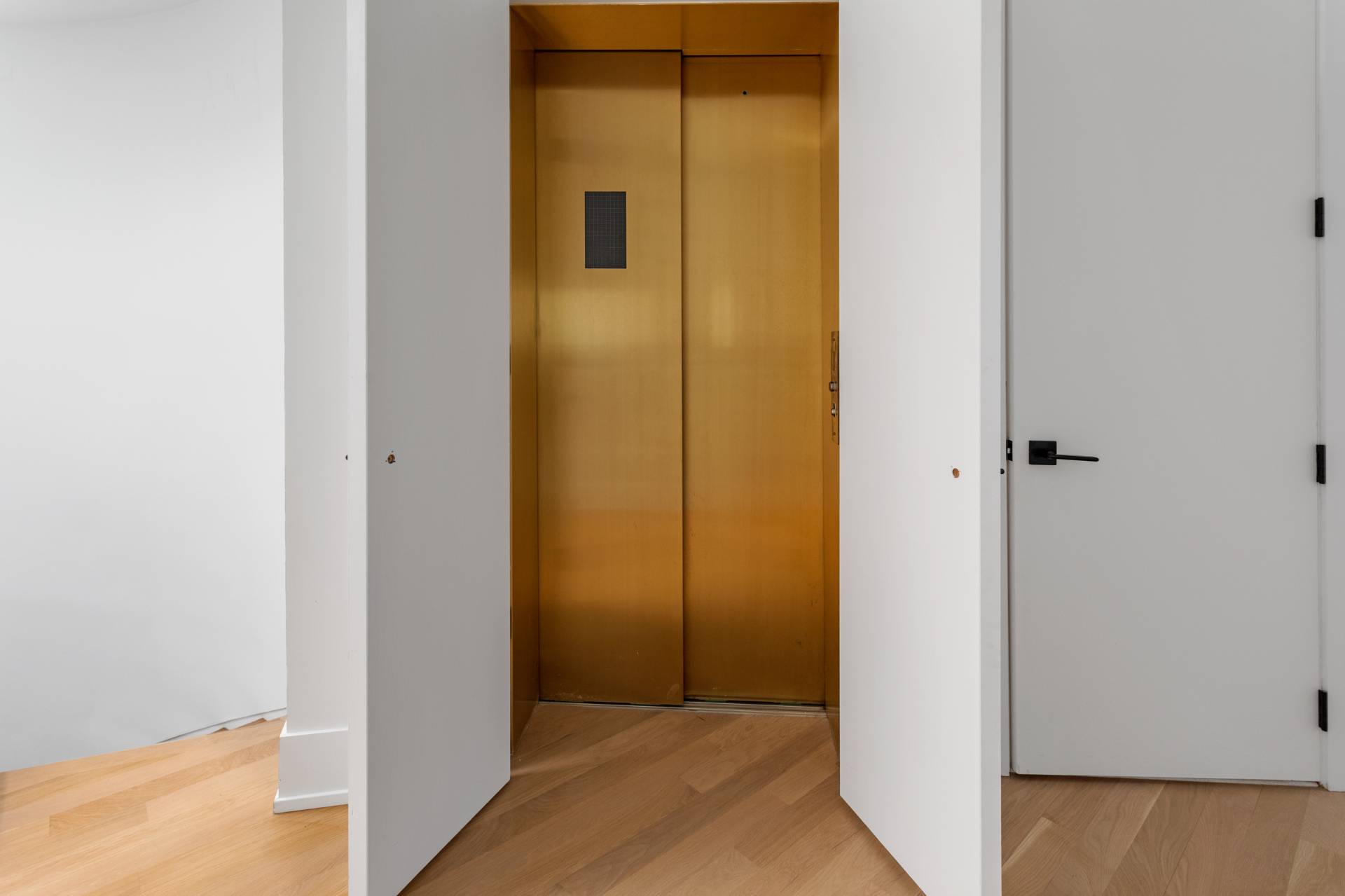 #47 photo, 1 Osprey Court, Belle Terre , NY 11777