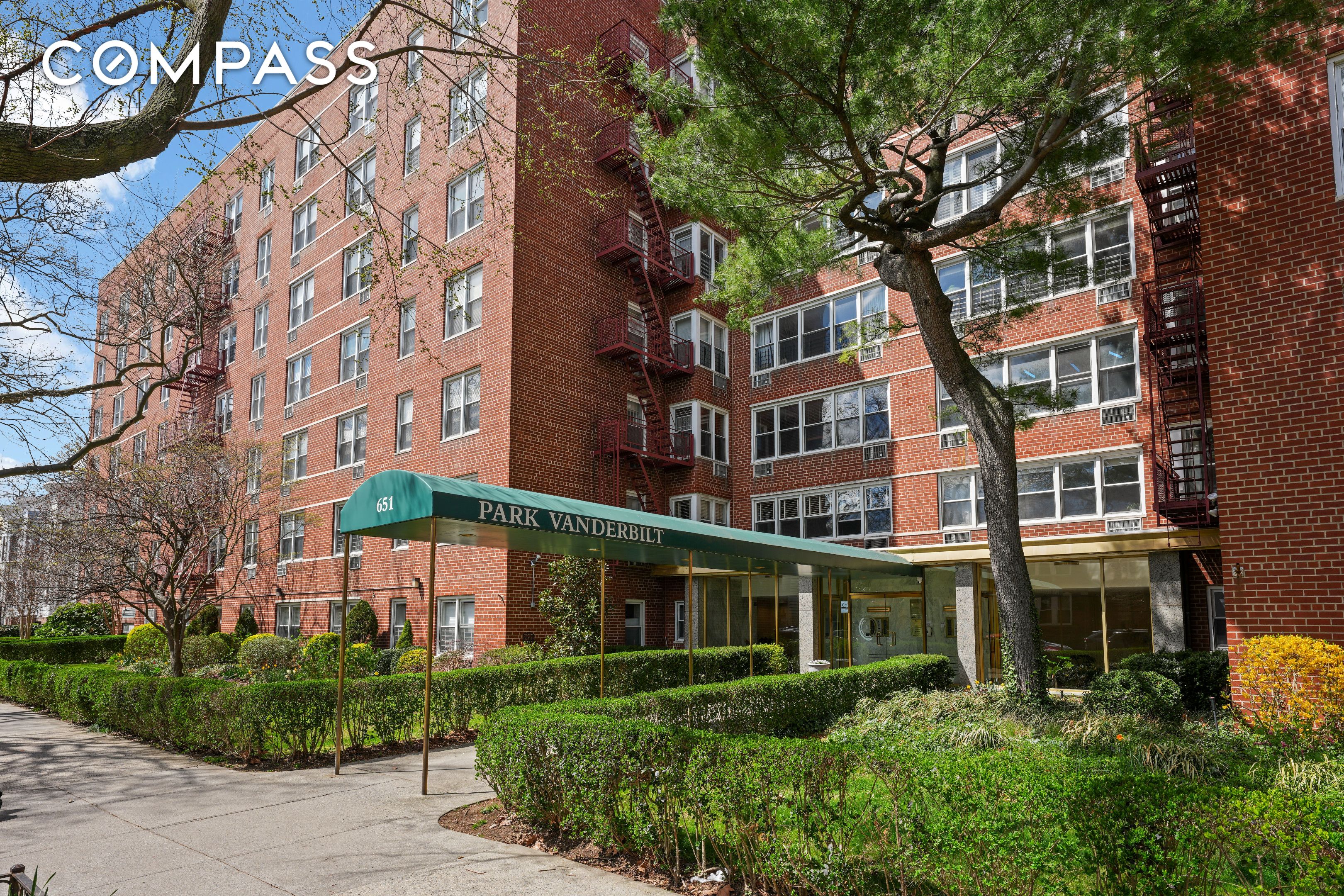 #15 photo, 651 Vanderbilt Street, ブルックリン区 Windsor Terrace , NY 11218