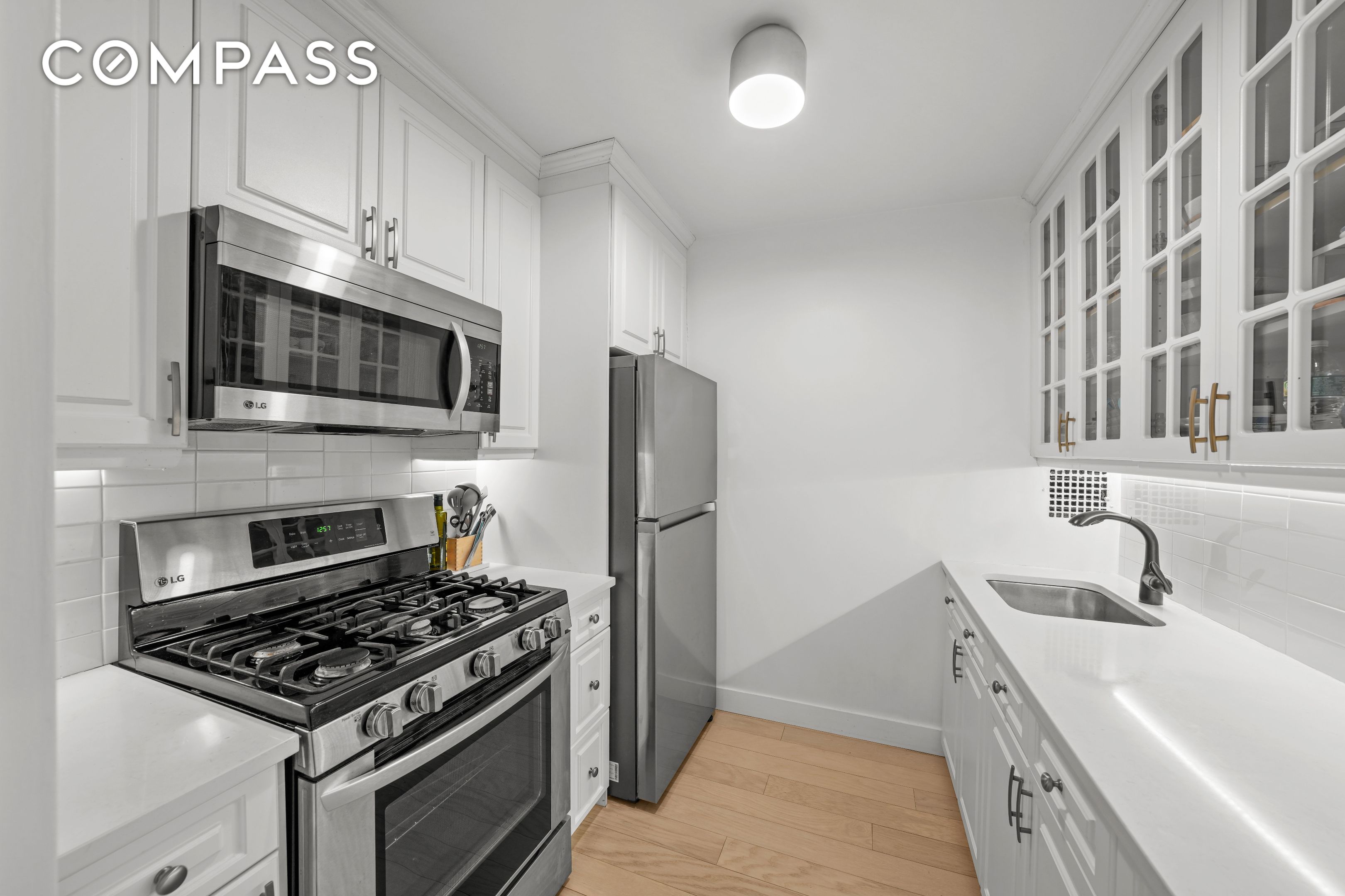 #9 photo, 651 Vanderbilt Street, ブルックリン区 Windsor Terrace , NY 11218