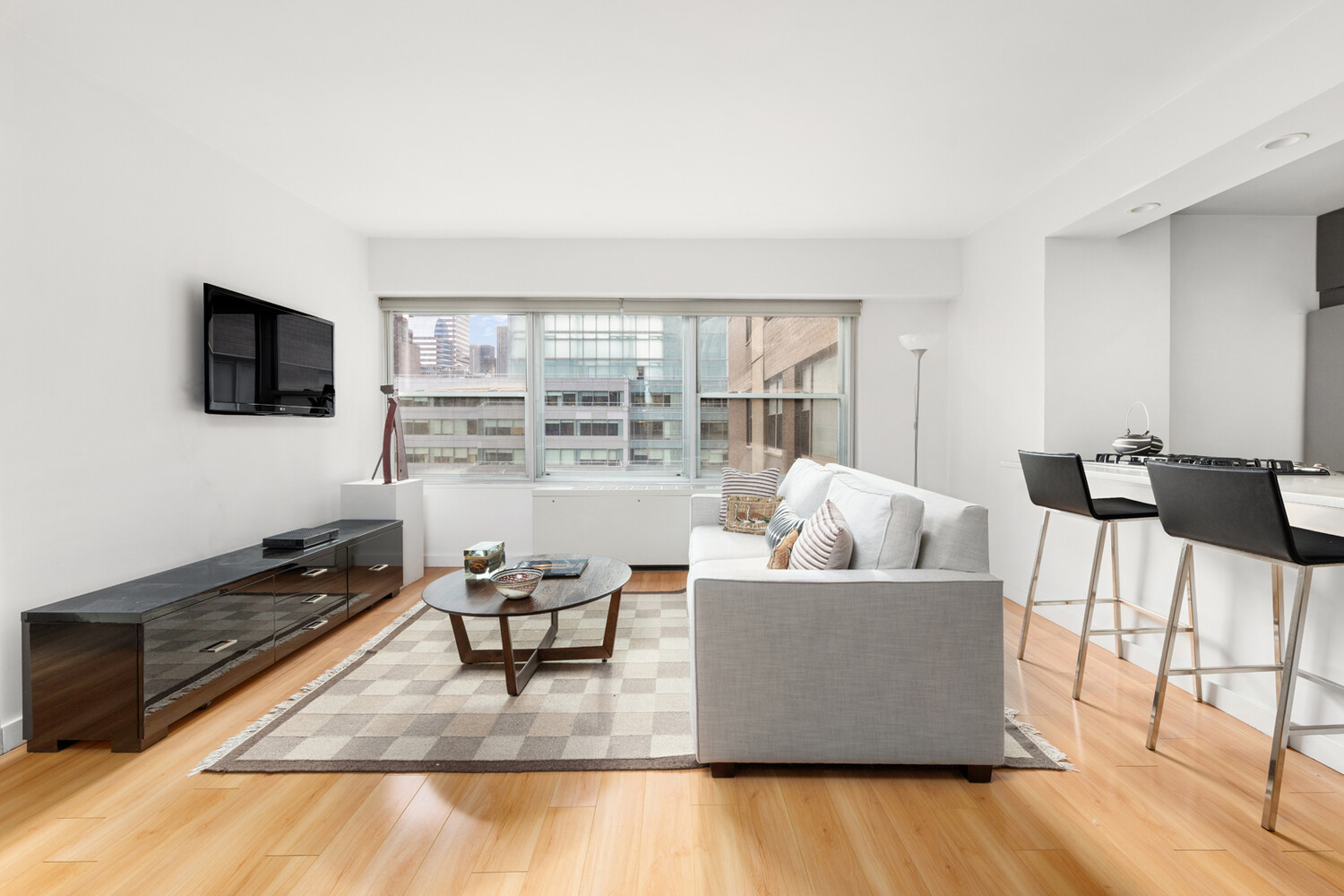 #1 photo, 118 E 60TH Street, Lenox Hill , NY 10022