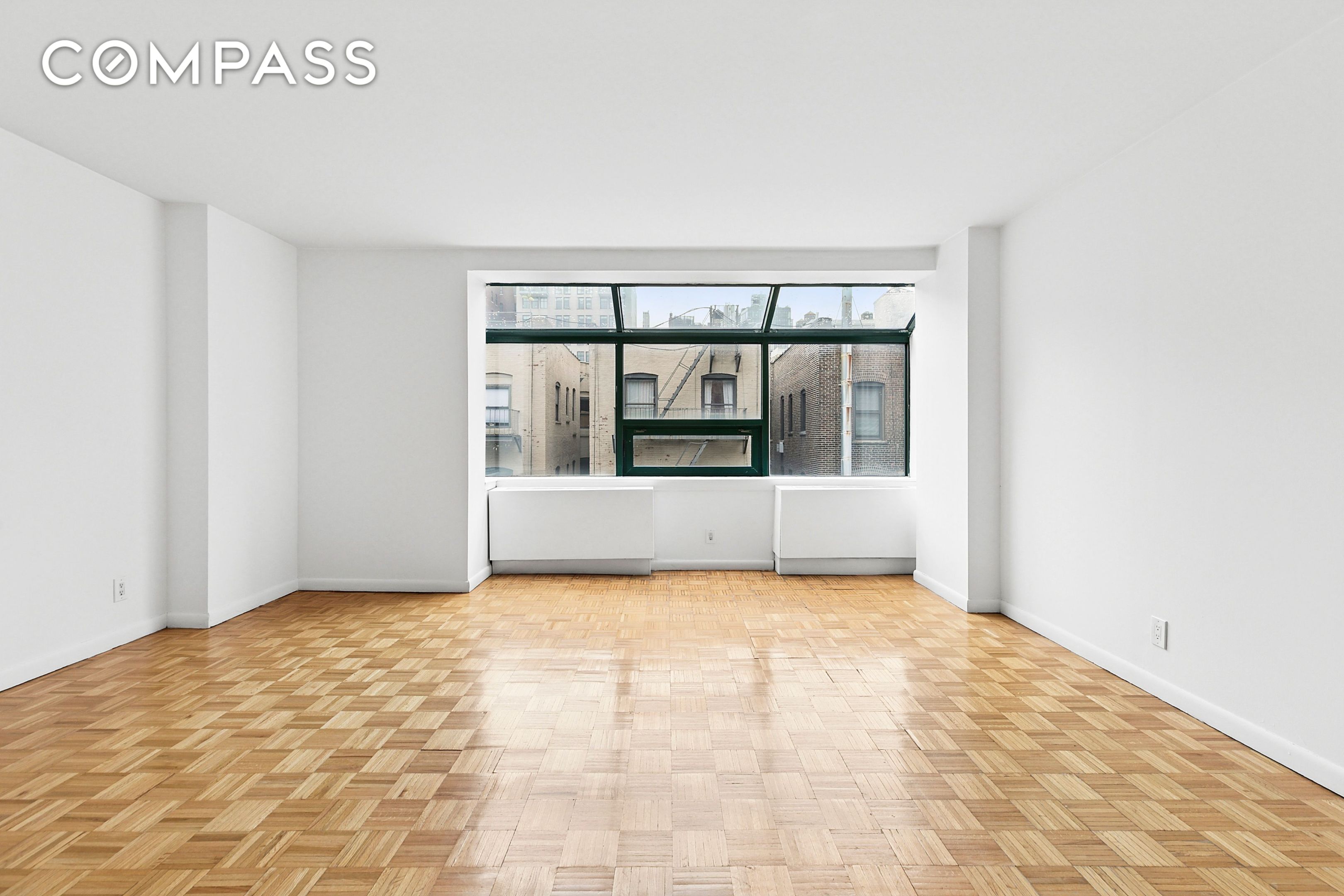 #3 photo, 2250 Broadway, Upper West Side , NY 10024