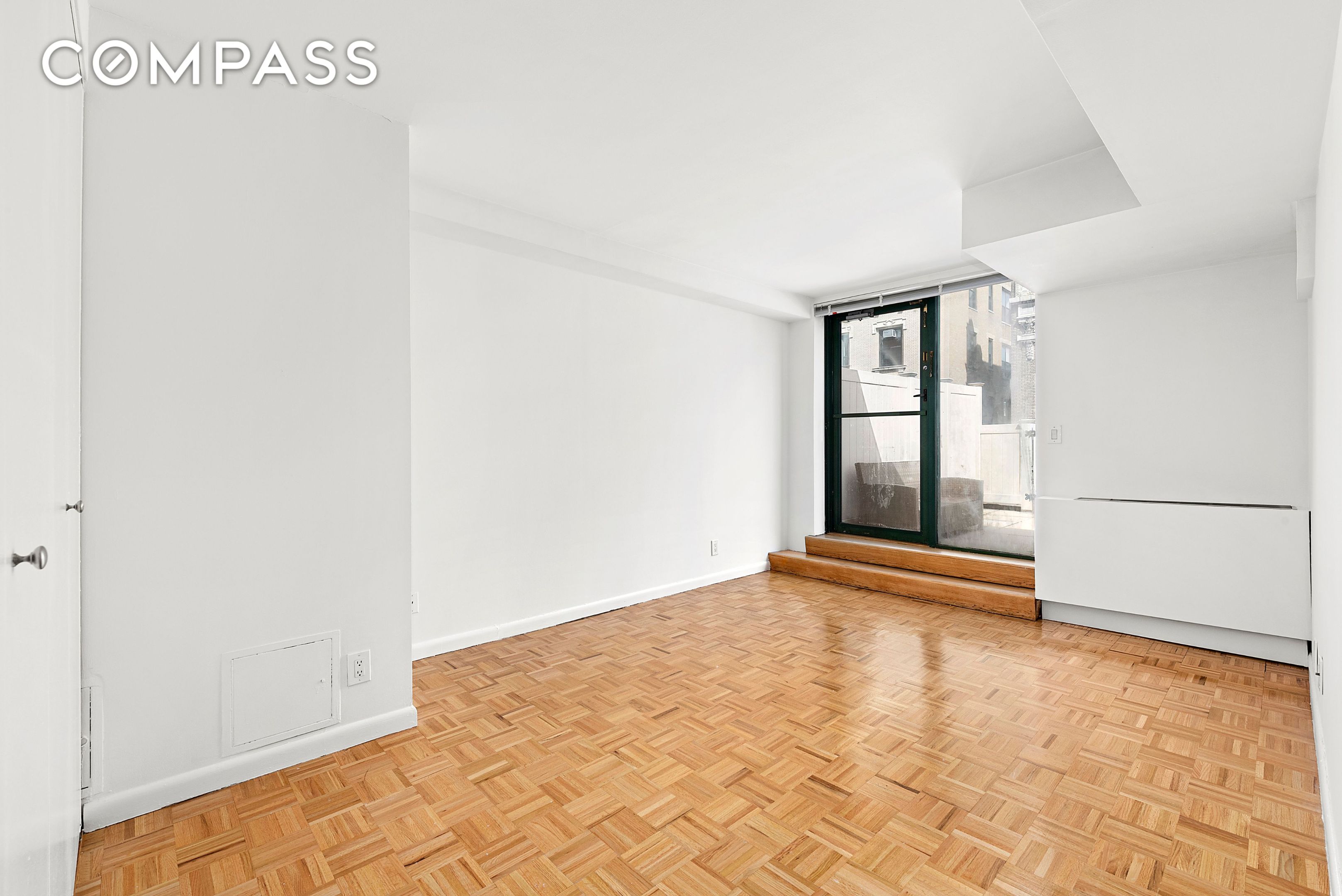 #5 photo, 2250 Broadway, Upper West Side , NY 10024