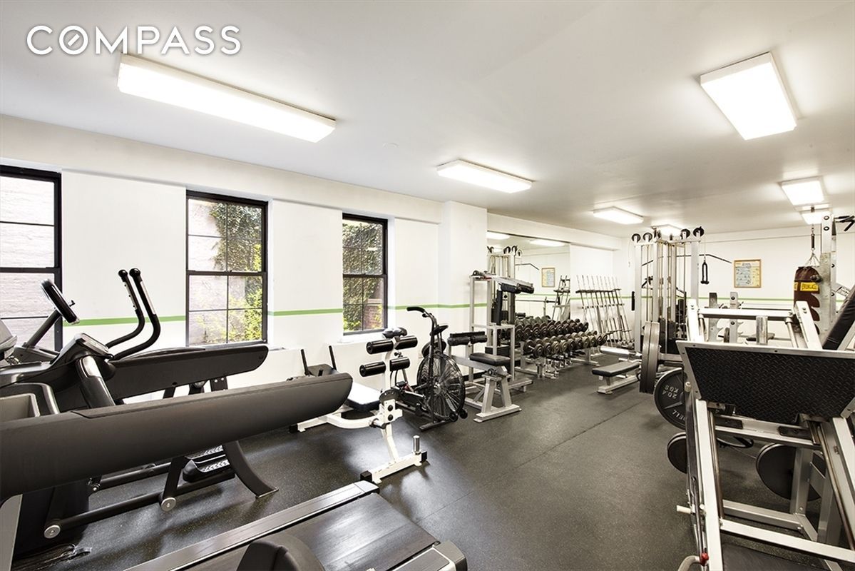 #9 photo, 222 W 14th Street, West Village , NY 10011