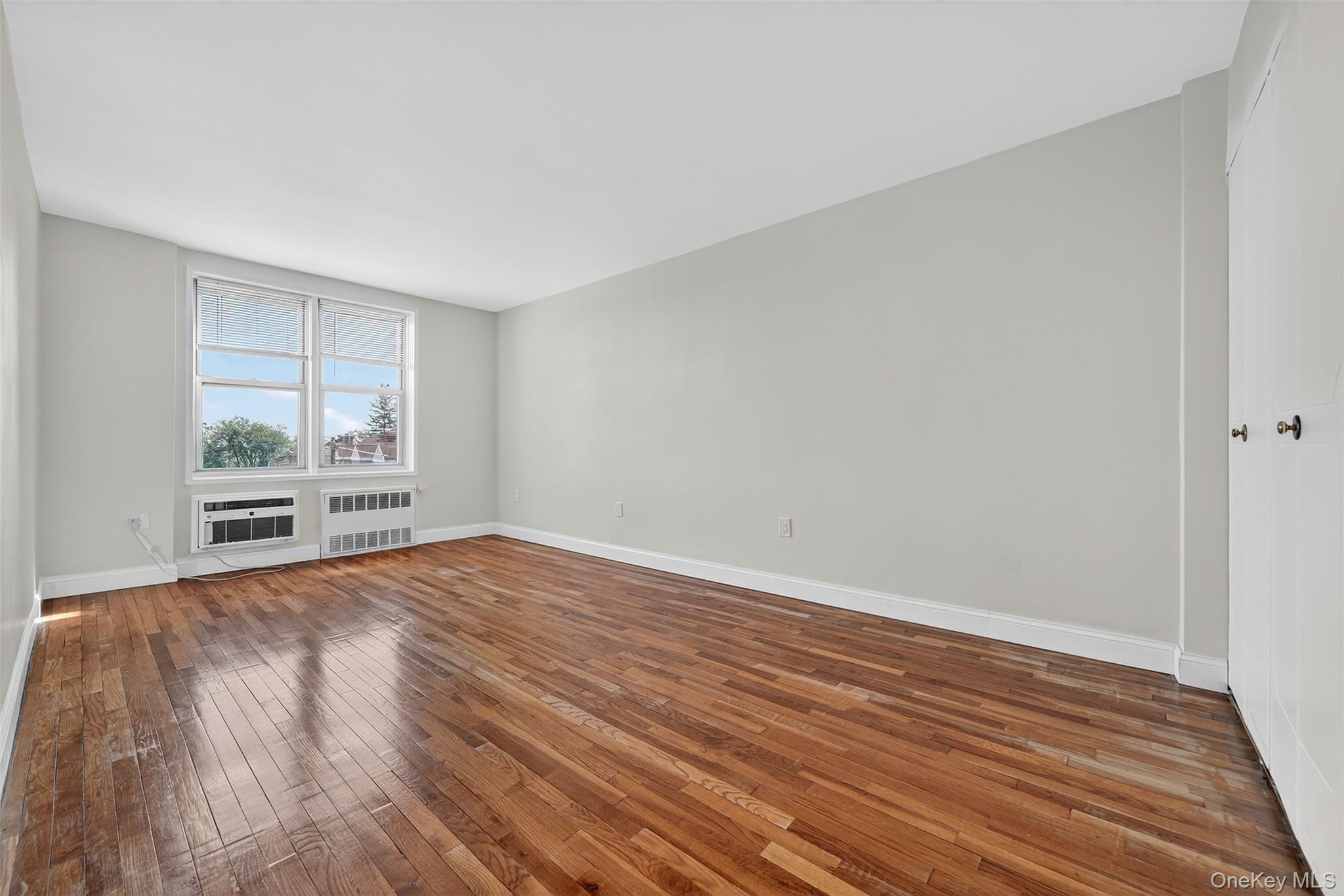 #20 photo, 360 Westchester Avenue, Port Chester , NY 10573