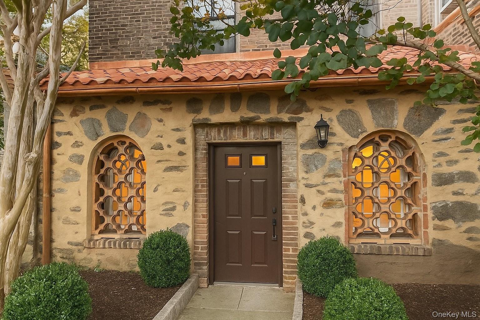 #1 photo, 14 N Chatsworth Avenue, Larchmont , NY 10538