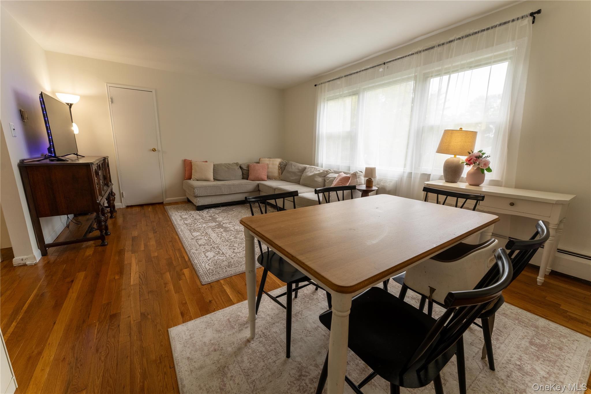 #4 photo, 3 Sussex Court, Suffern , NY 10901