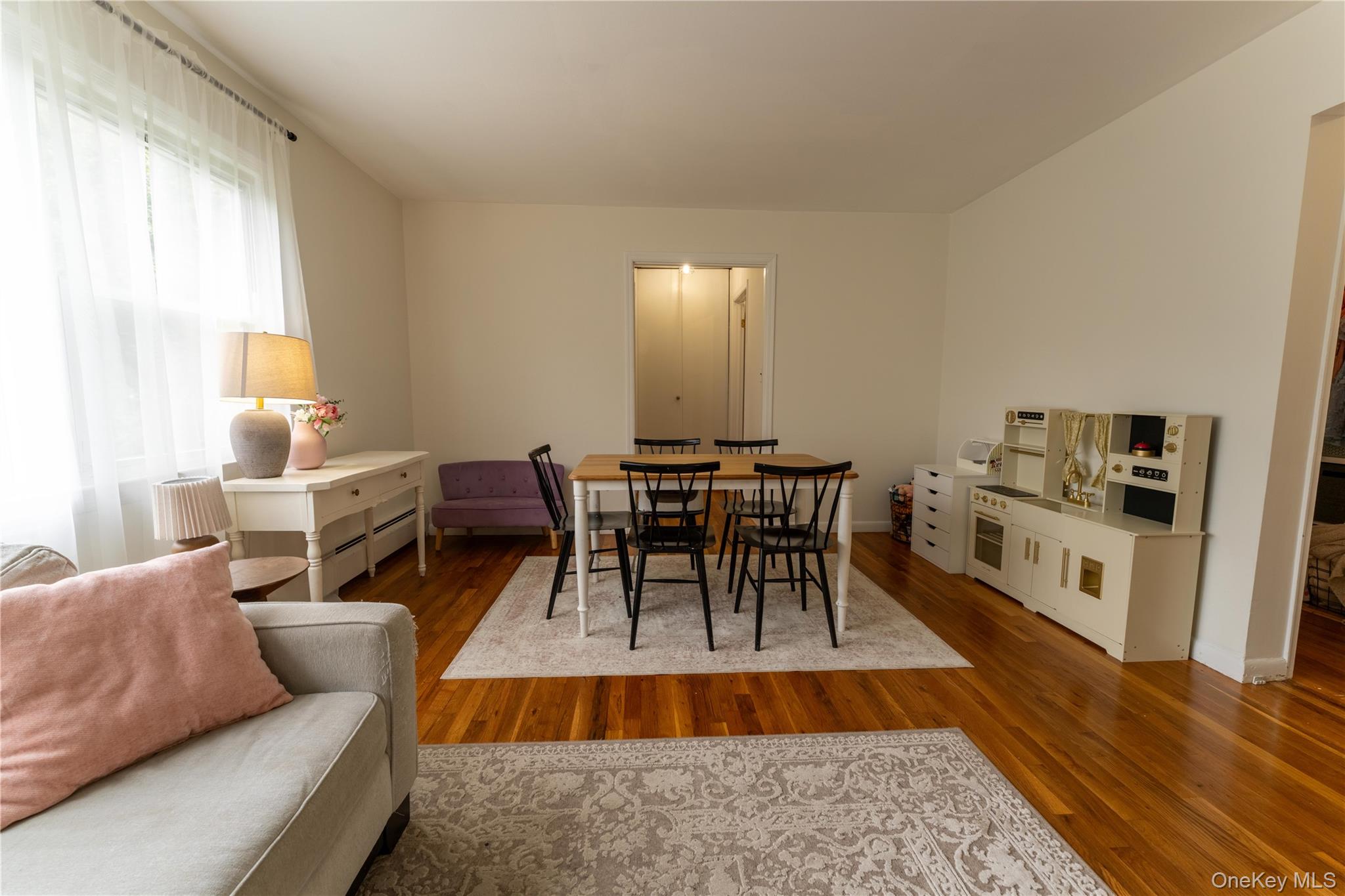 #5 photo, 3 Sussex Court, Suffern , NY 10901