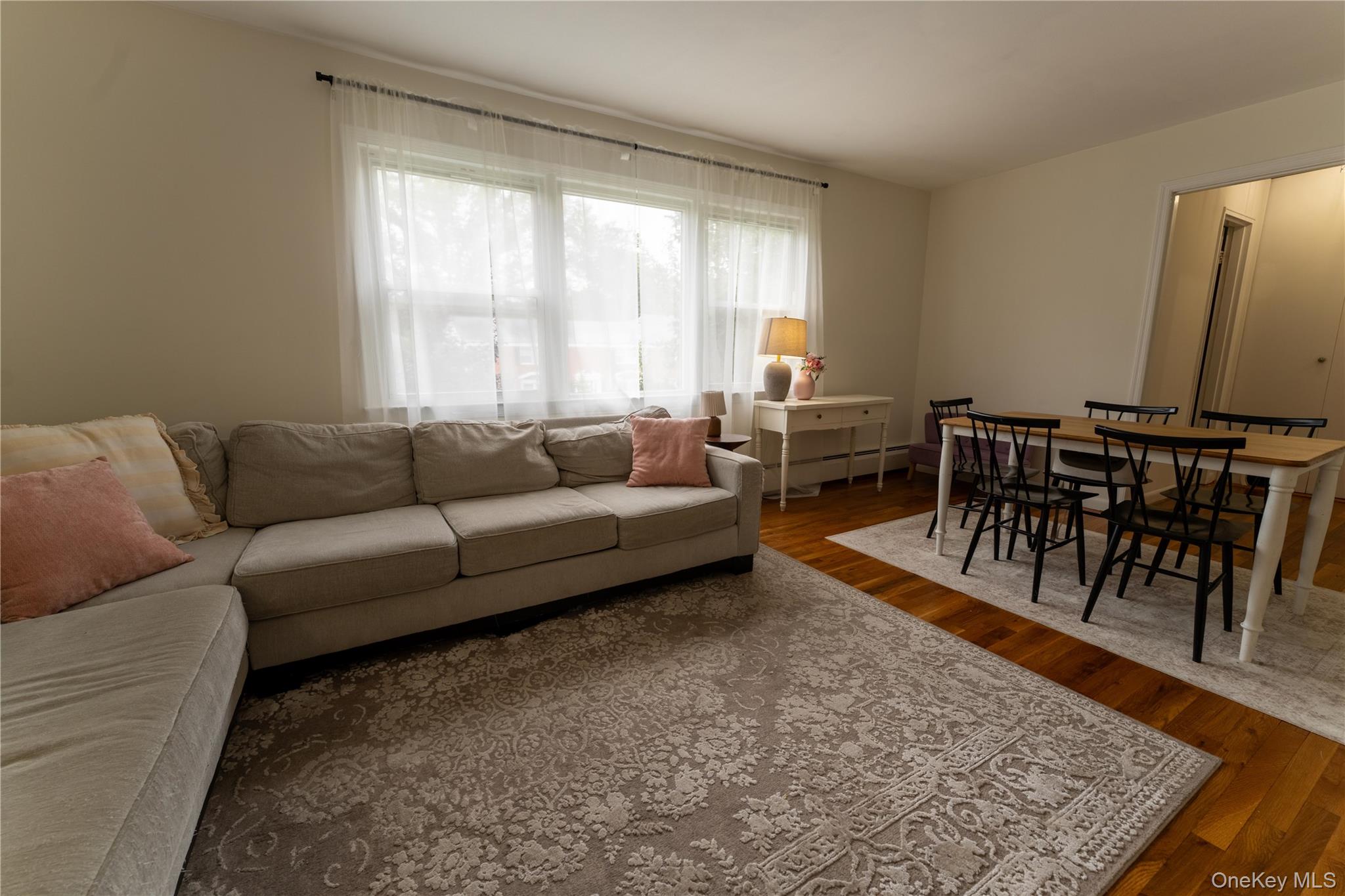 #6 photo, 3 Sussex Court, Suffern , NY 10901