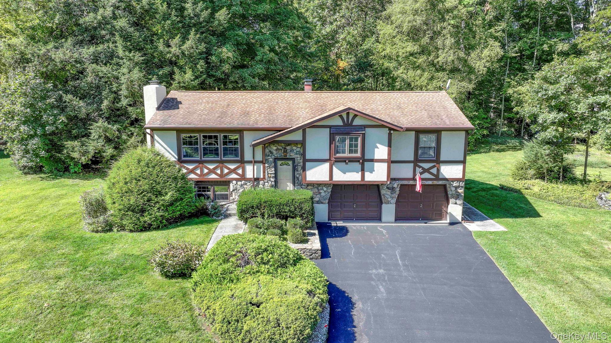 #1 photo, 2 Myers Lane, Hyde Park , NY 12538