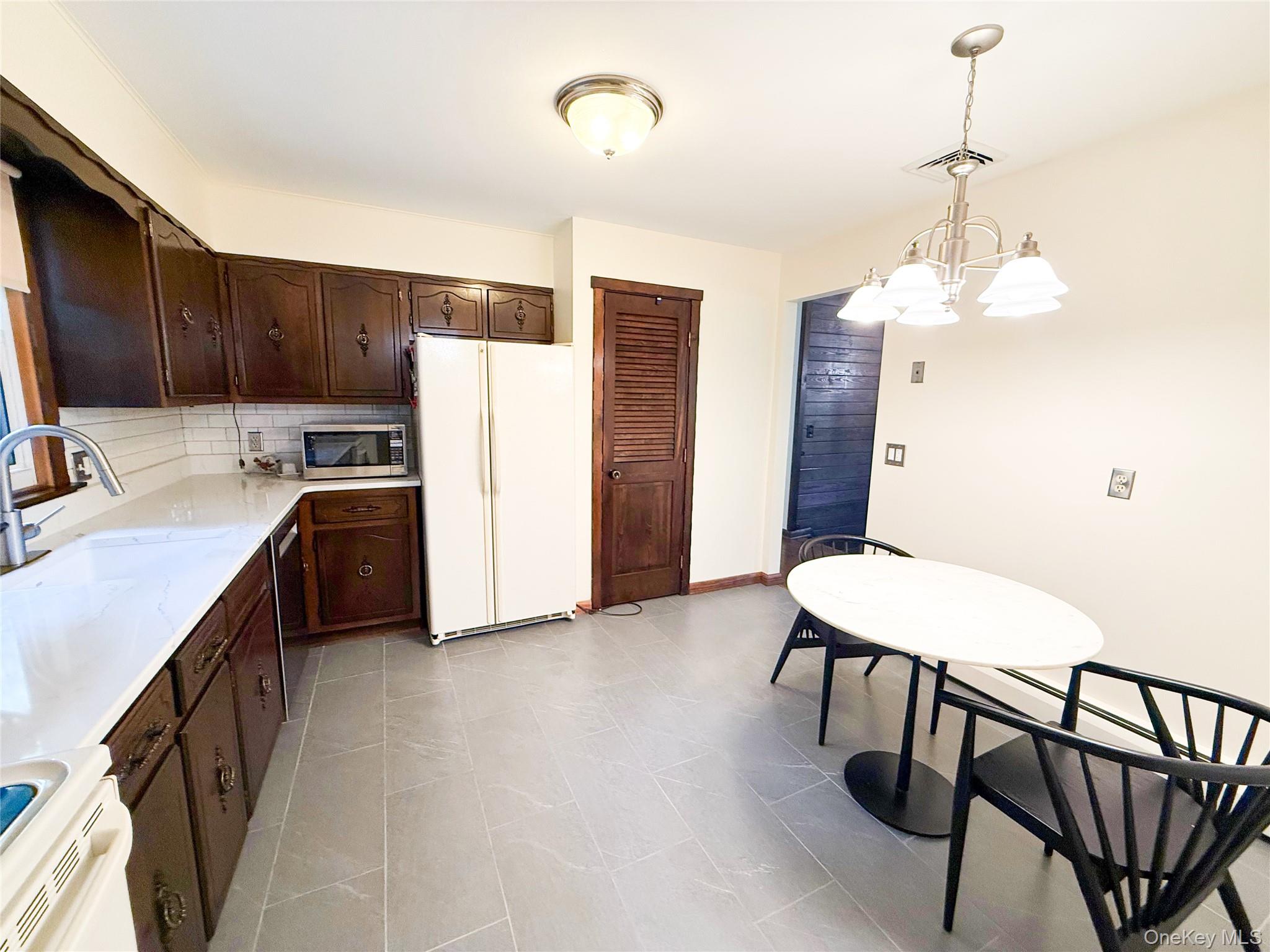 #6 photo, 2 Myers Lane, Hyde Park , NY 12538