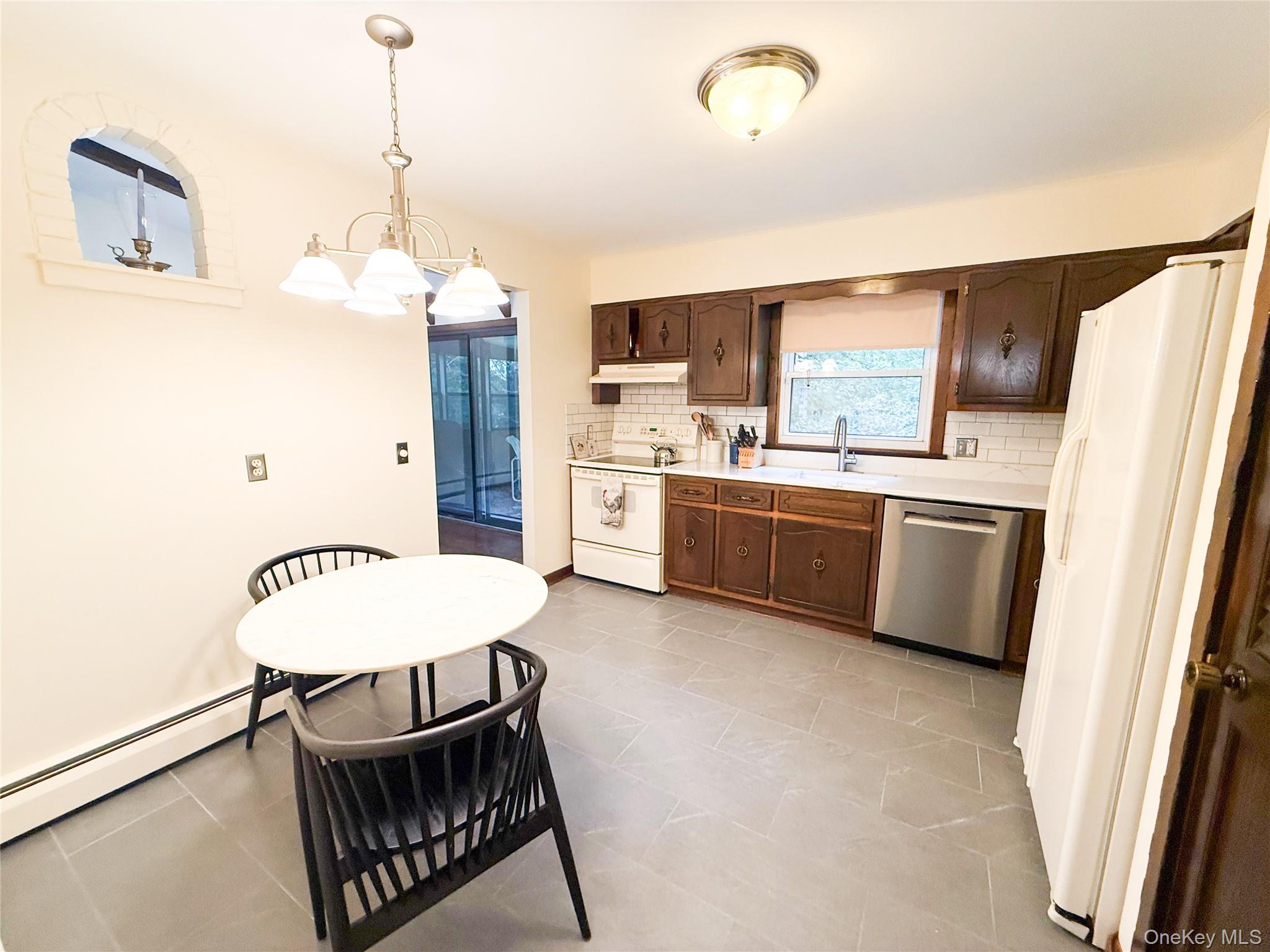 #7 photo, 2 Myers Lane, Hyde Park , NY 12538