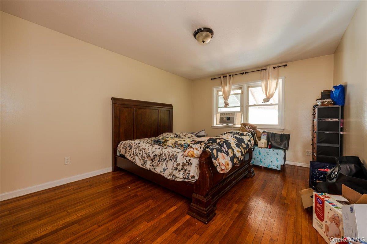 #19 photo, 1405 E 233rd Street, Bronx , NY 10466