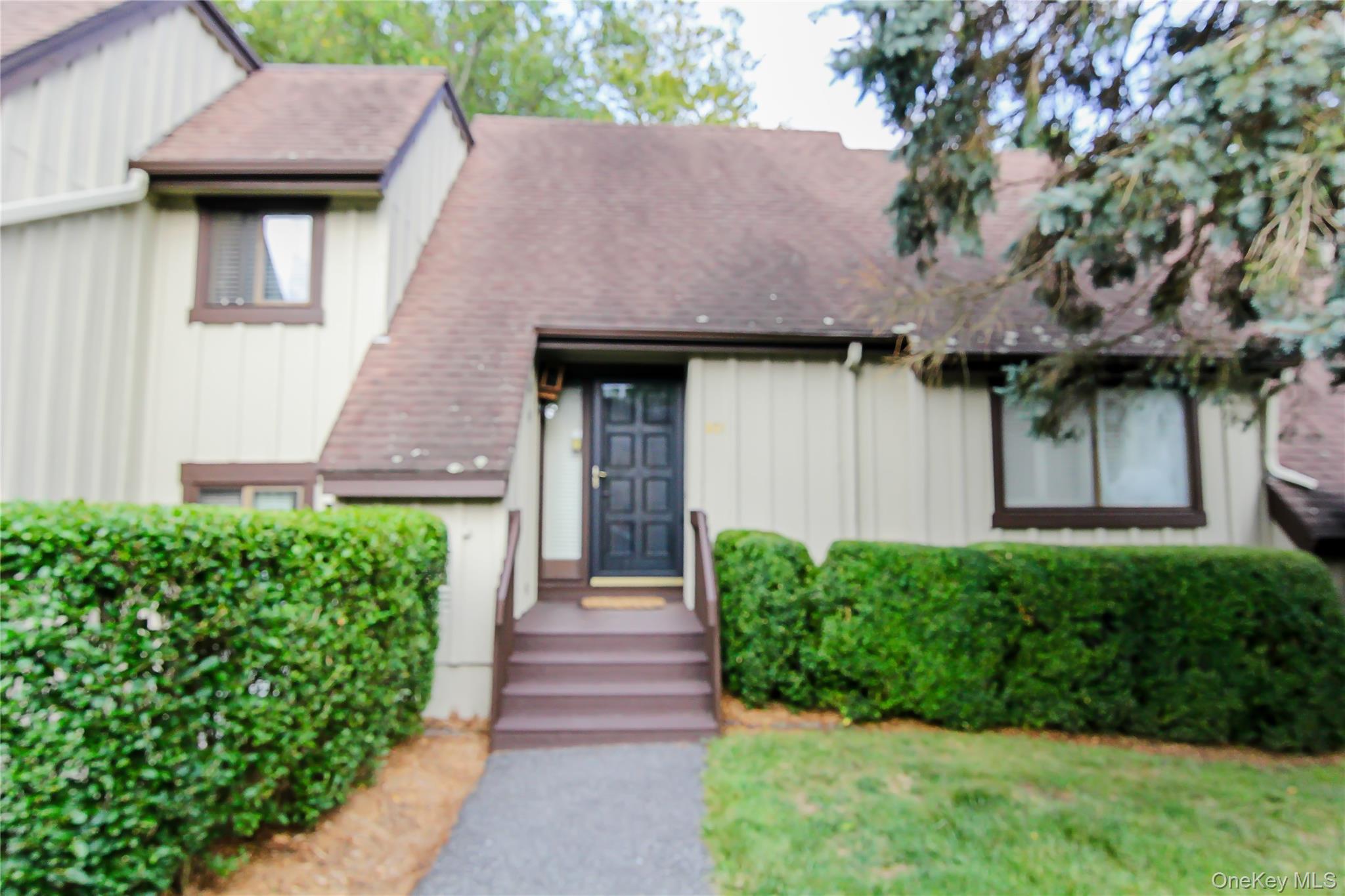 #1 photo, 221 Locust Lane, Irvington , NY 10533