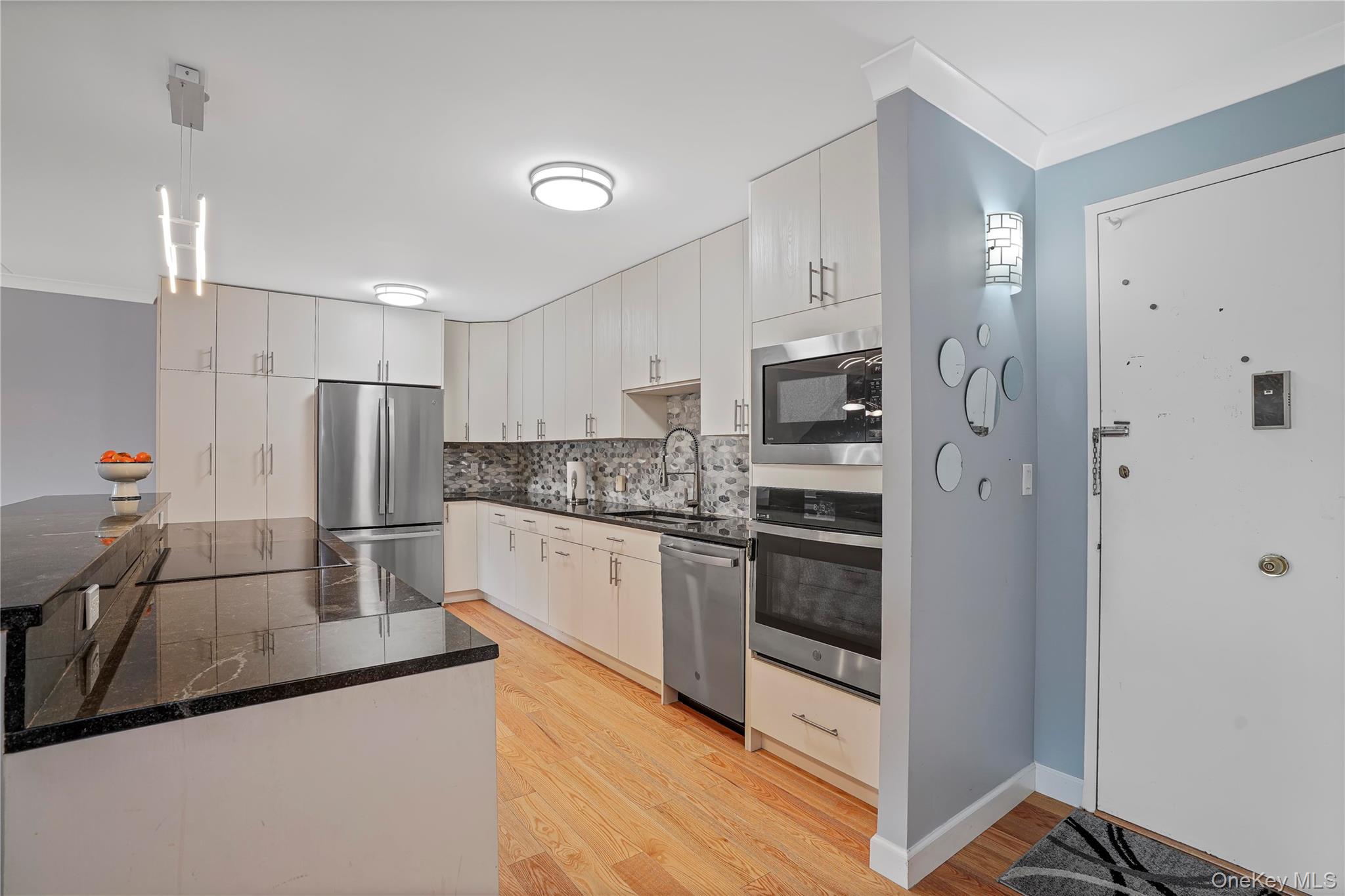 #8 photo, 500 High Point Drive, Hartsdale , NY 10530