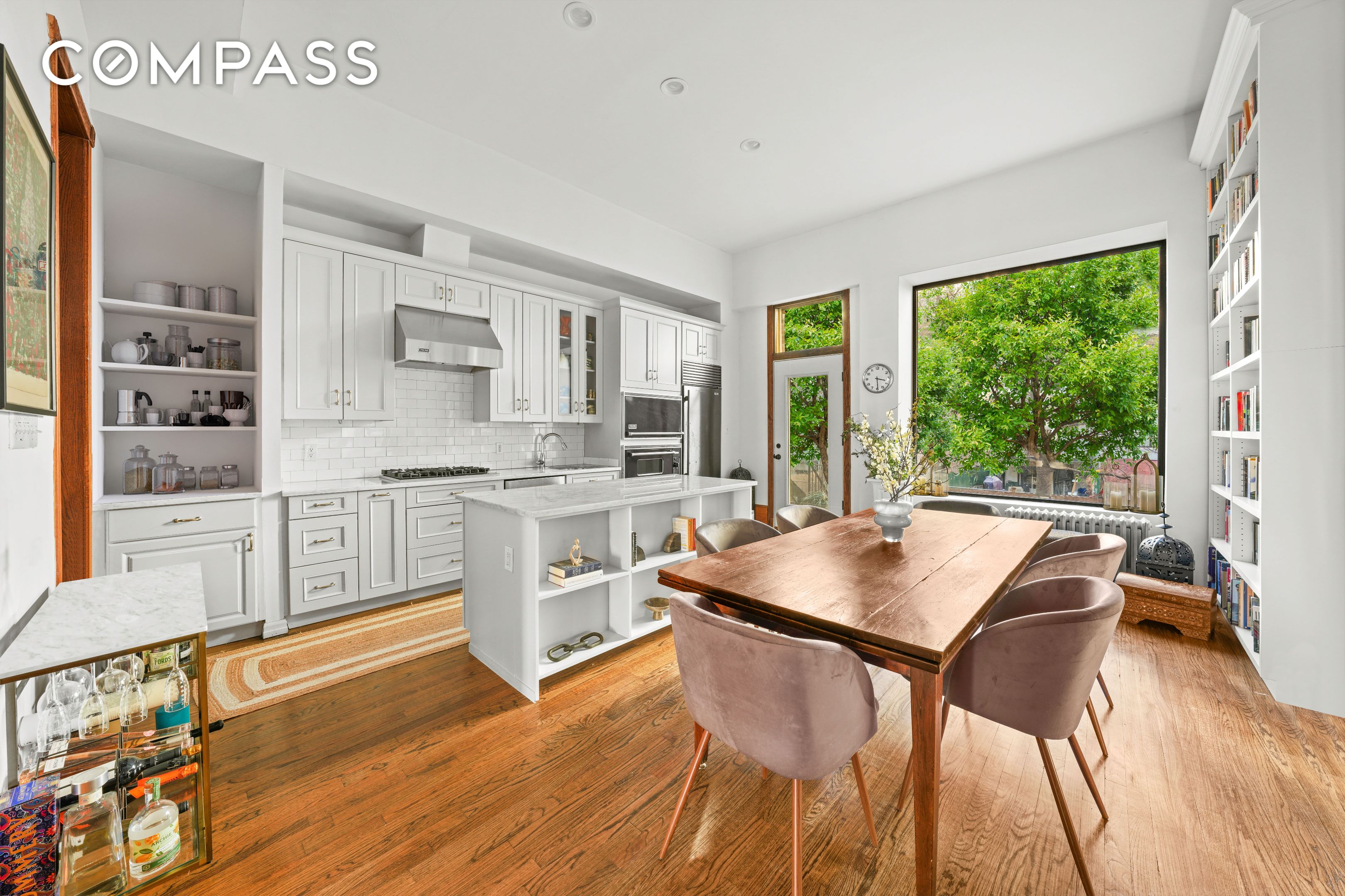 #1 photo, 127 W 122nd Street, マンハッタン Harlem , NY 10027