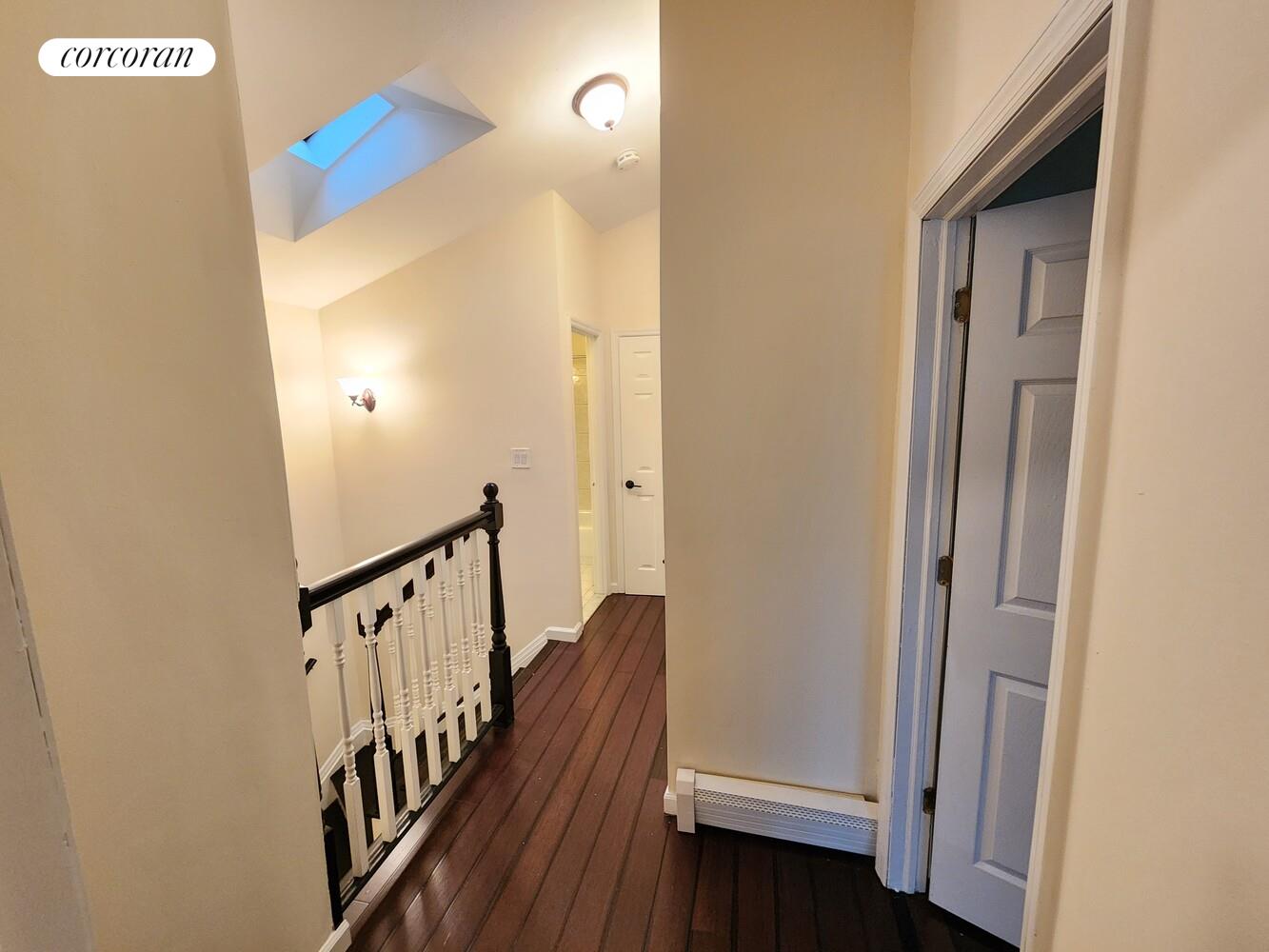 #18 photo, Bronx, Castle Hill , NY 10473