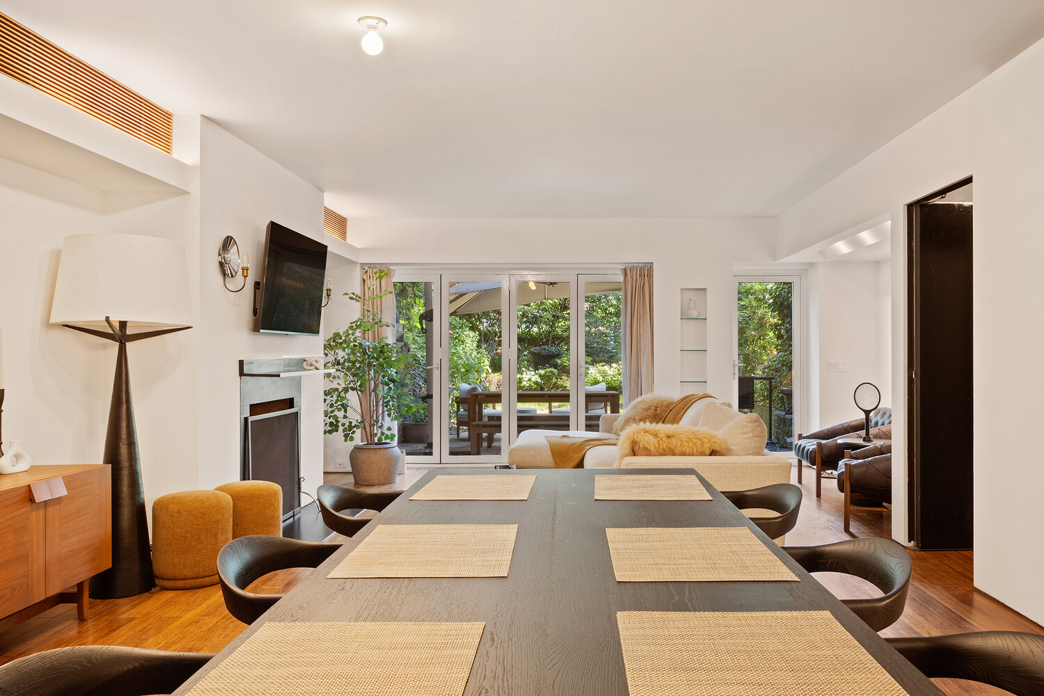 #1 photo, 86 MACDOUGAL Street, マンハッタン Greenwich Village , NY 10012