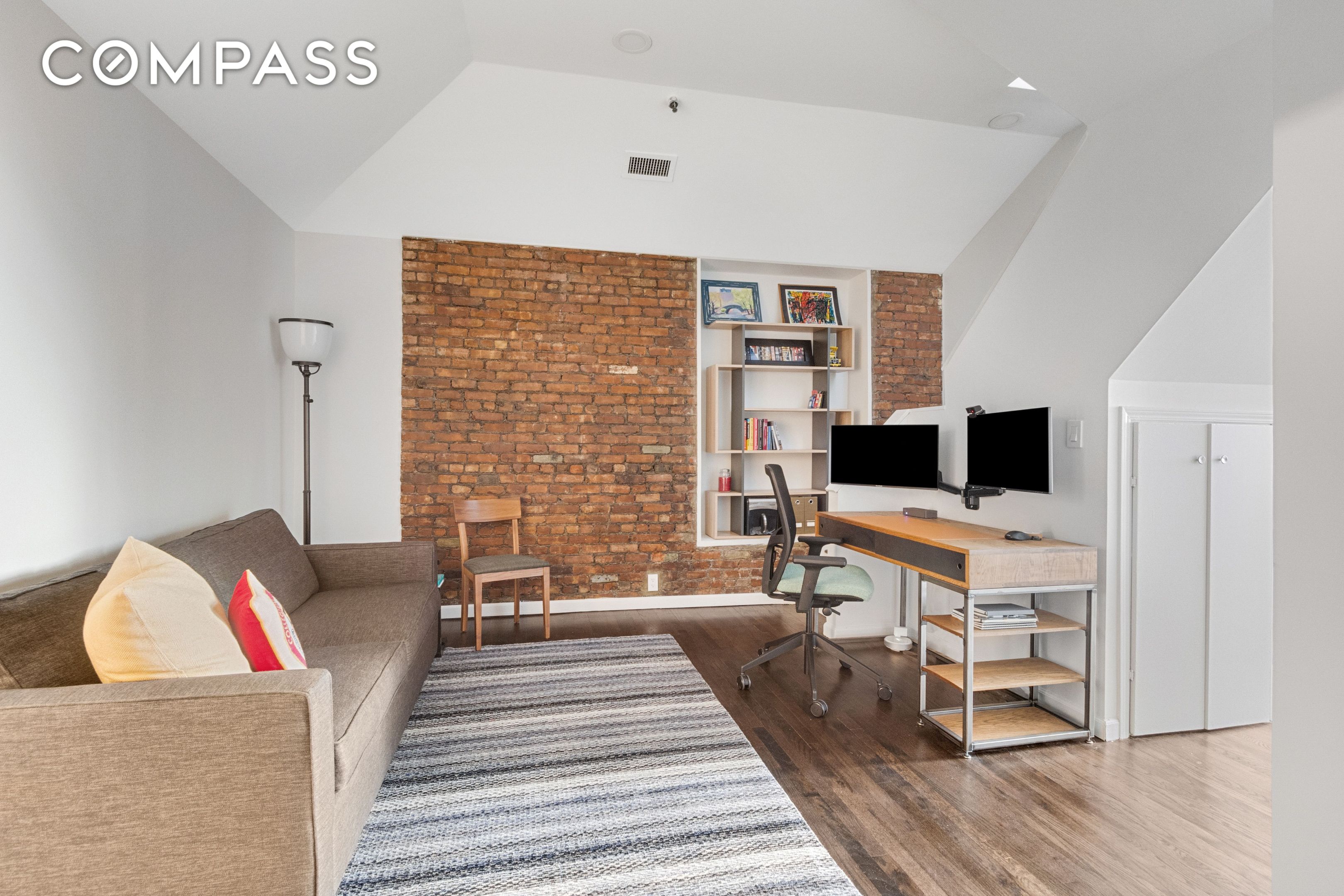 #10 photo, 244 W 23rd Street, マンハッタン Chelsea , NY 10011