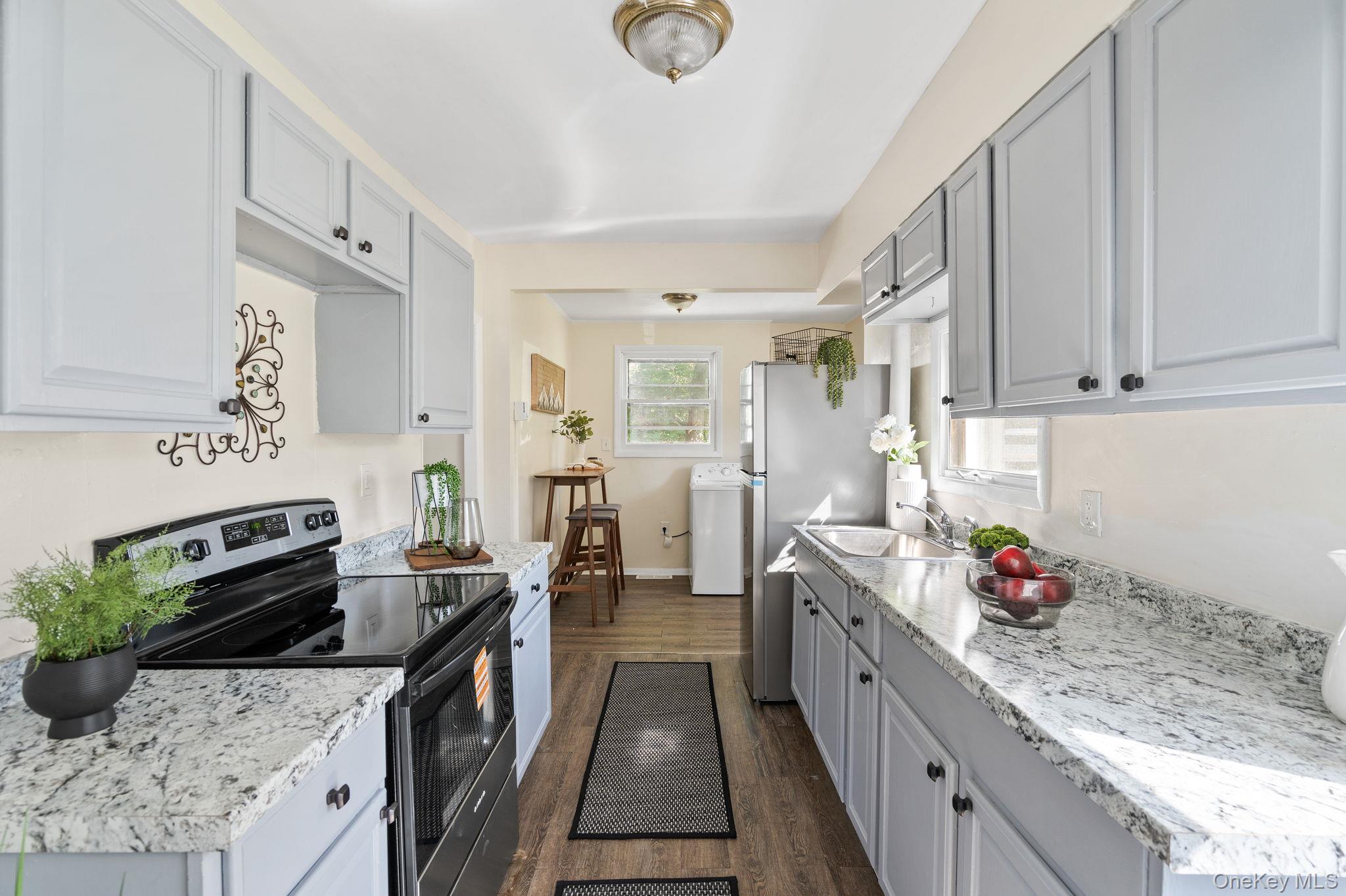 #13 photo, 8 Coldenham Road, Walden , NY 12586