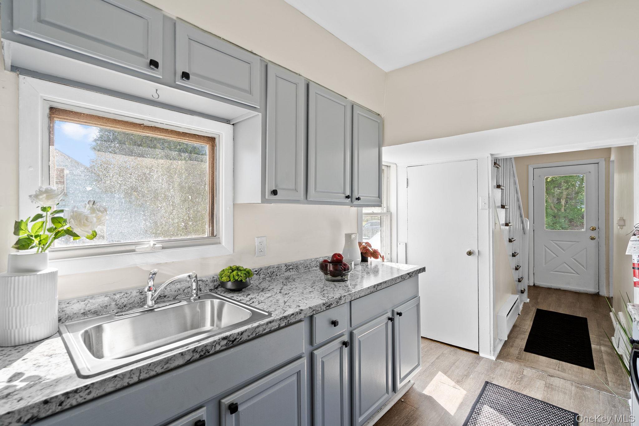 #15 photo, 8 Coldenham Road, Walden , NY 12586