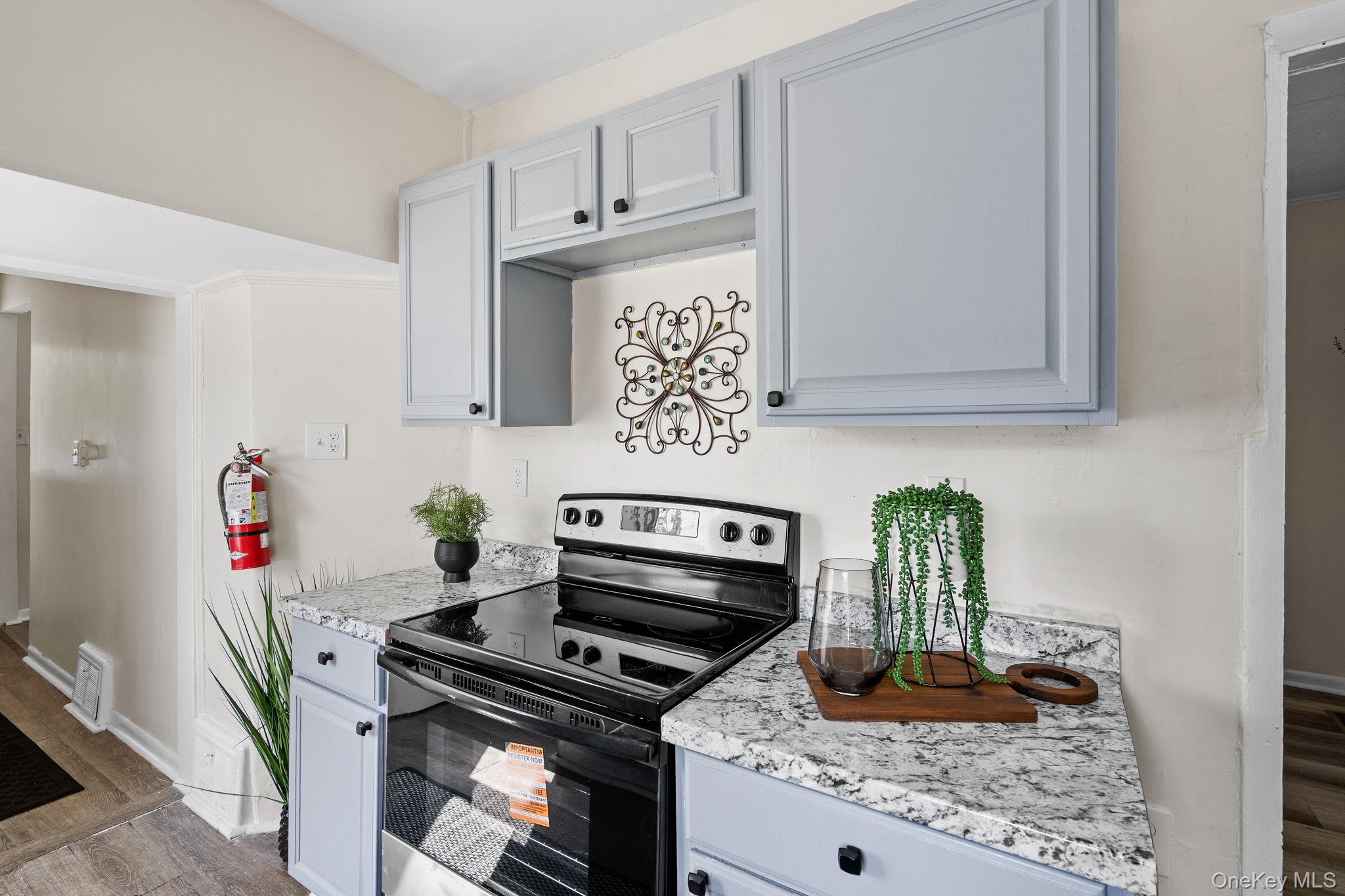 #16 photo, 8 Coldenham Road, Walden , NY 12586