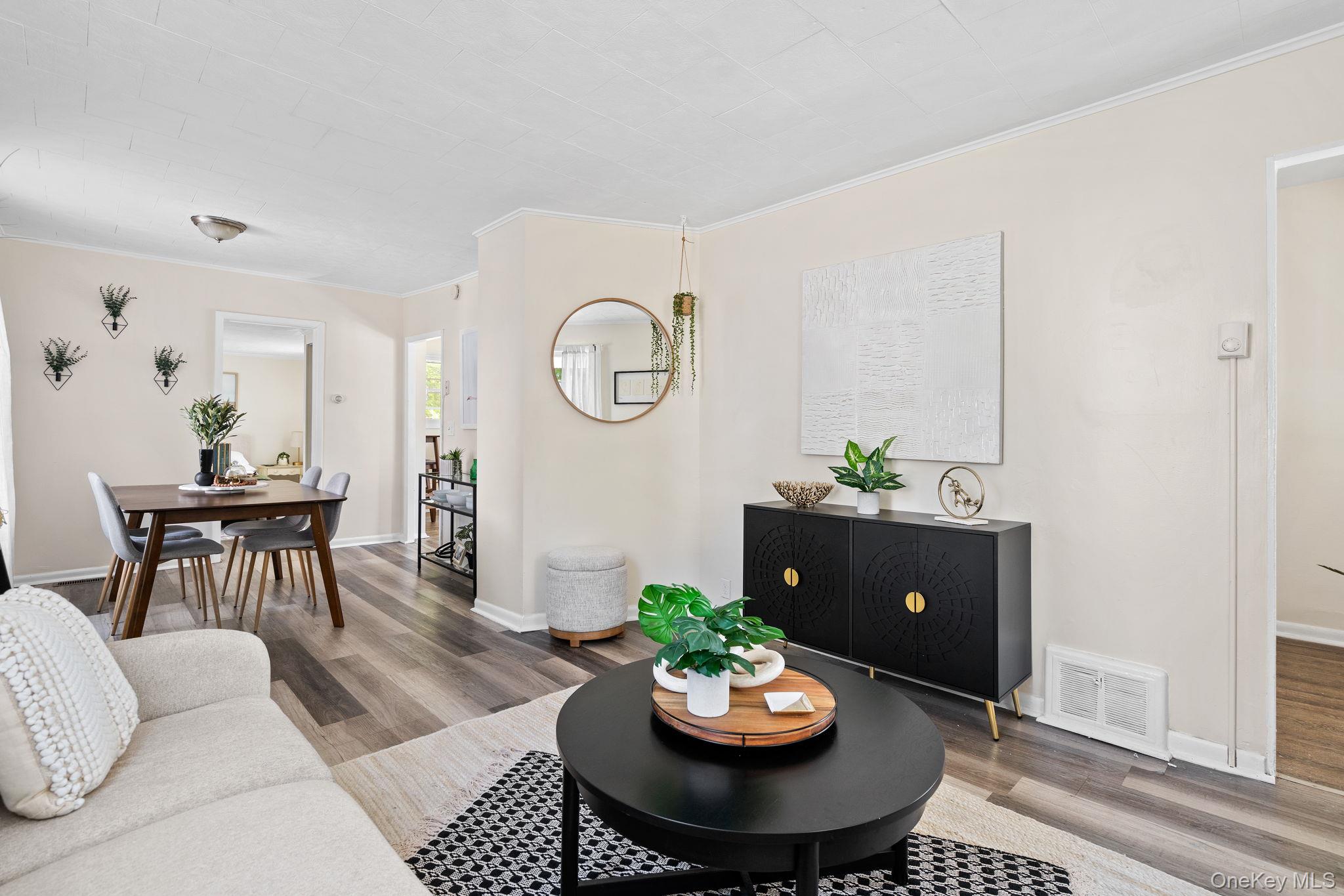 #8 photo, 8 Coldenham Road, Walden , NY 12586