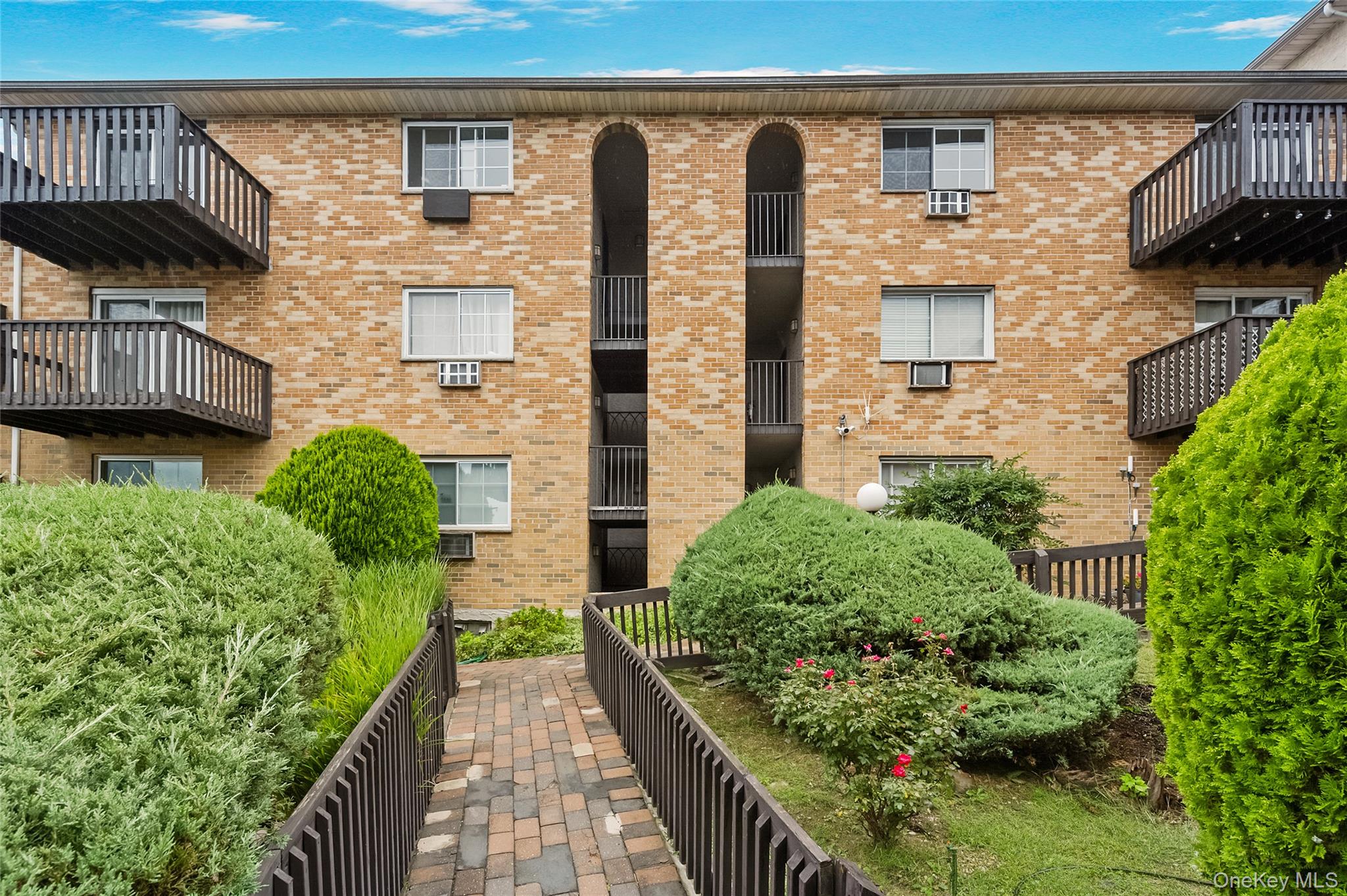 #1 photo, 351 N Broadway, 纽约州 Yonkers , NY 10701